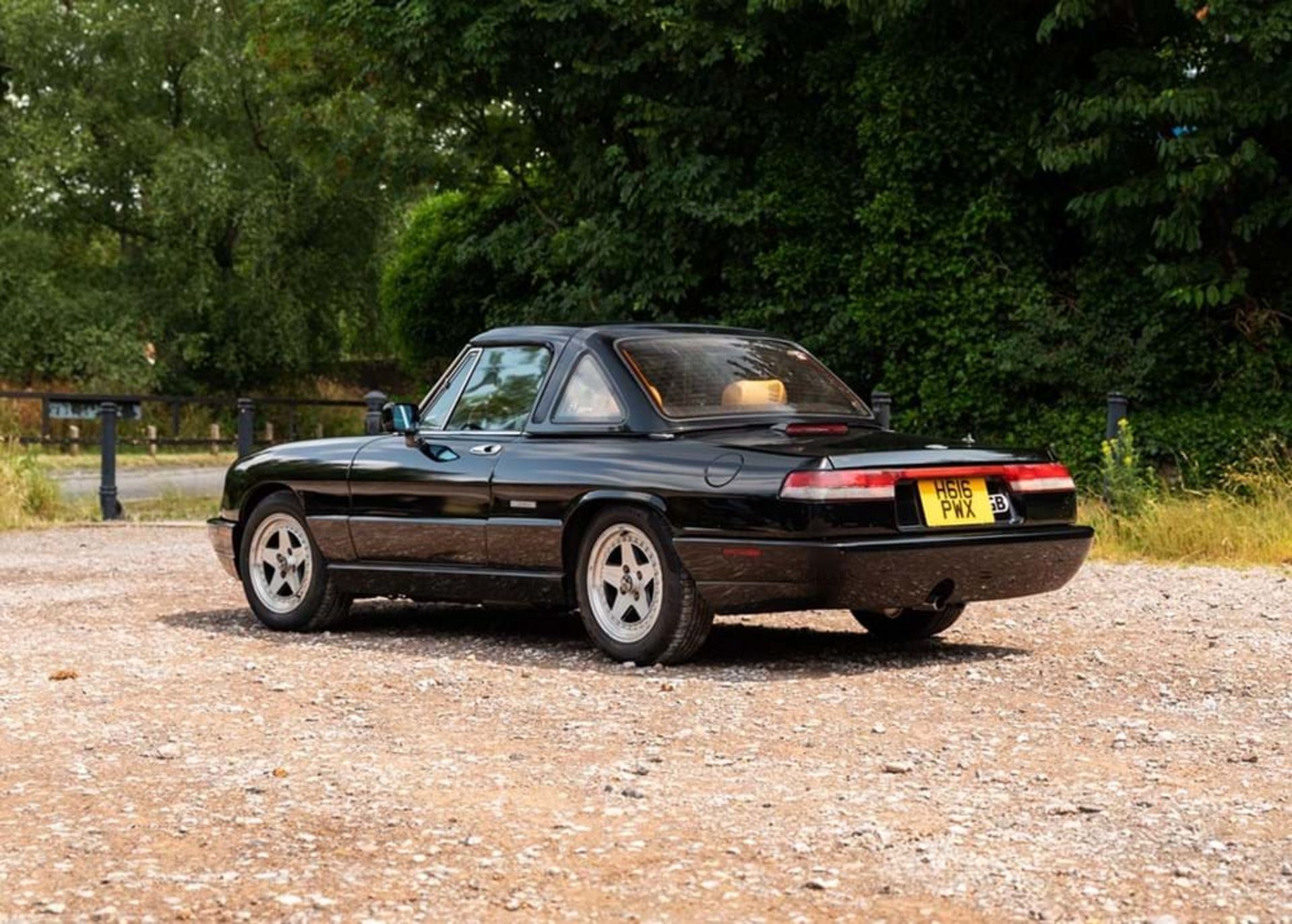 1991 Alfa Romeo Spider S4 - Image 3 of 10