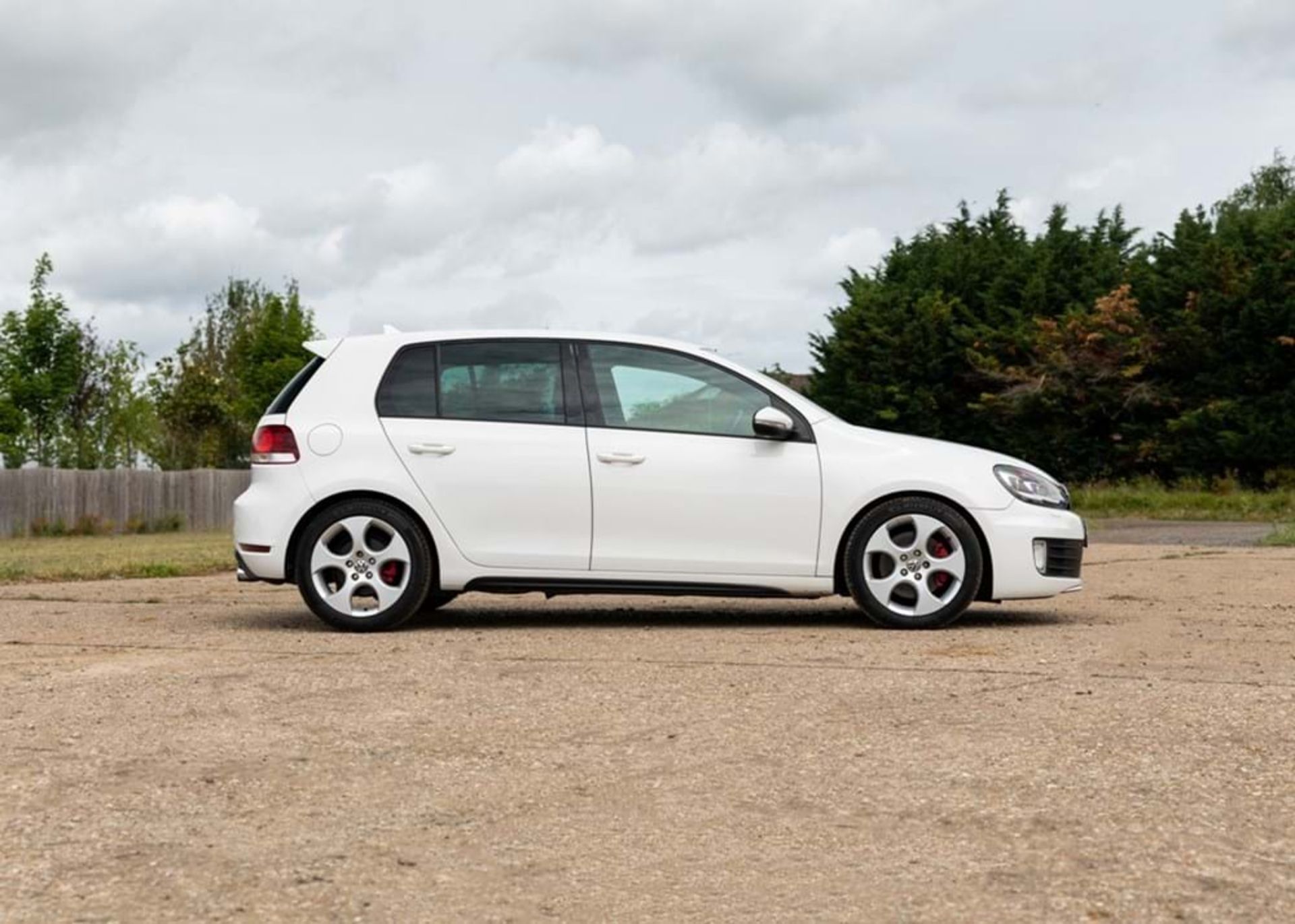 2011 Volkswagen Golf GTi DSG Auto Mk. VI - Image 3 of 9