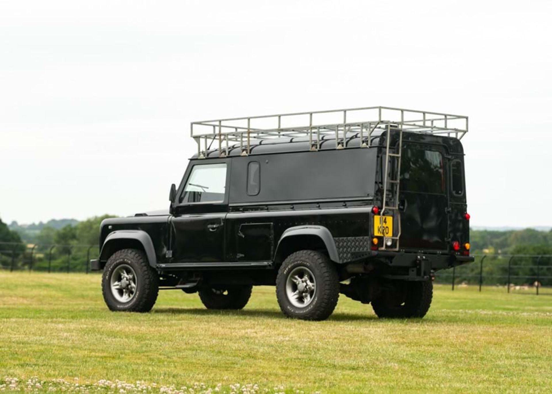 1991 Land Rover Defender 110 200TDi 'Safari' - Image 8 of 10