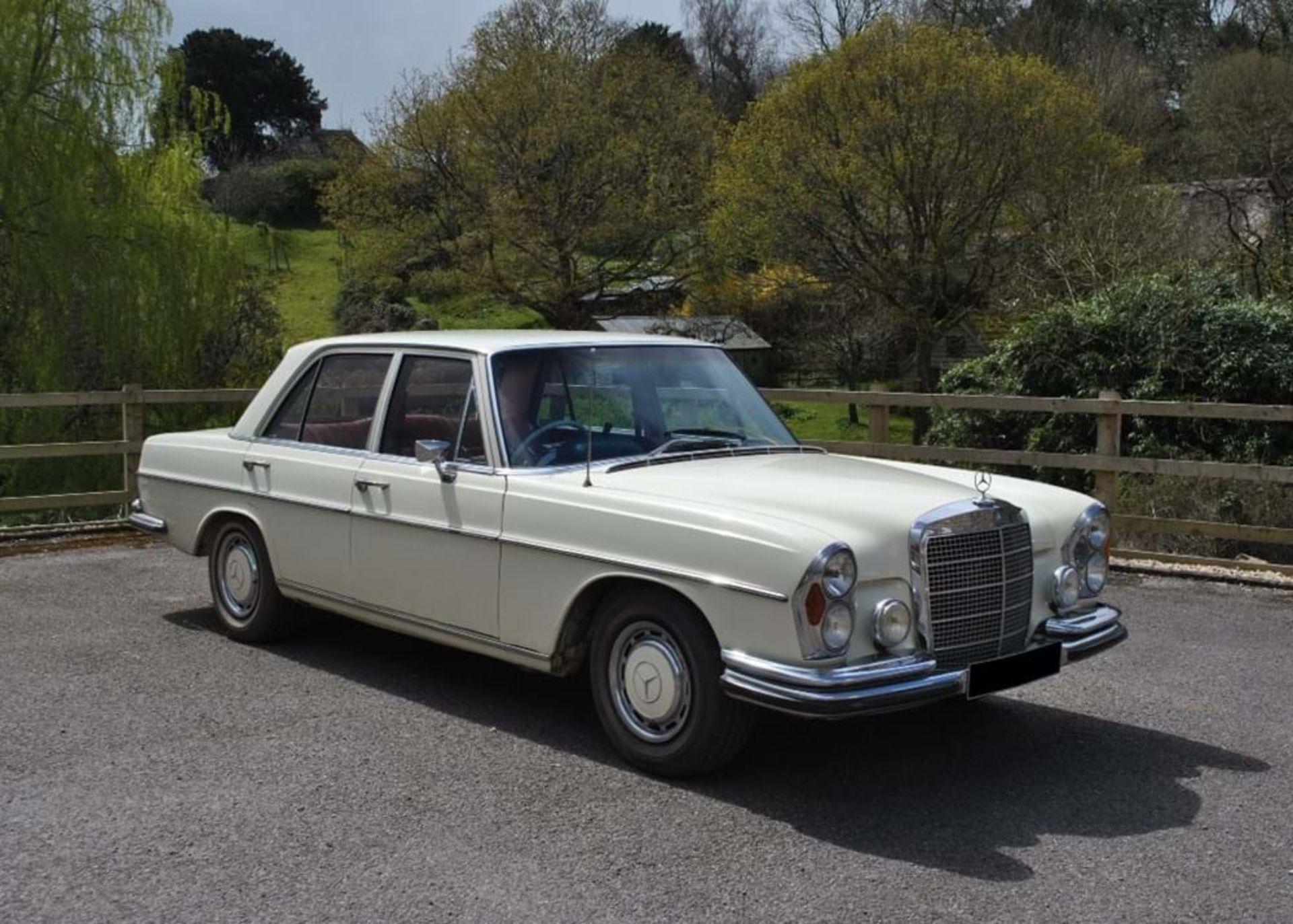 1972 Mercedes-Benz 280SE (3.5 Litre)