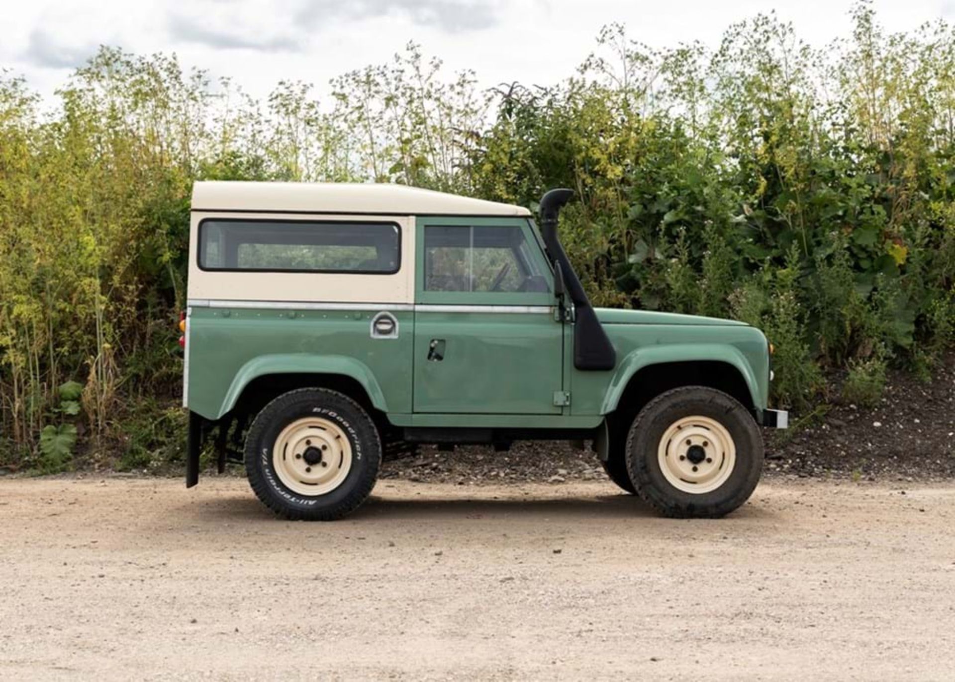 1977 Land Rover 88" - Image 10 of 11