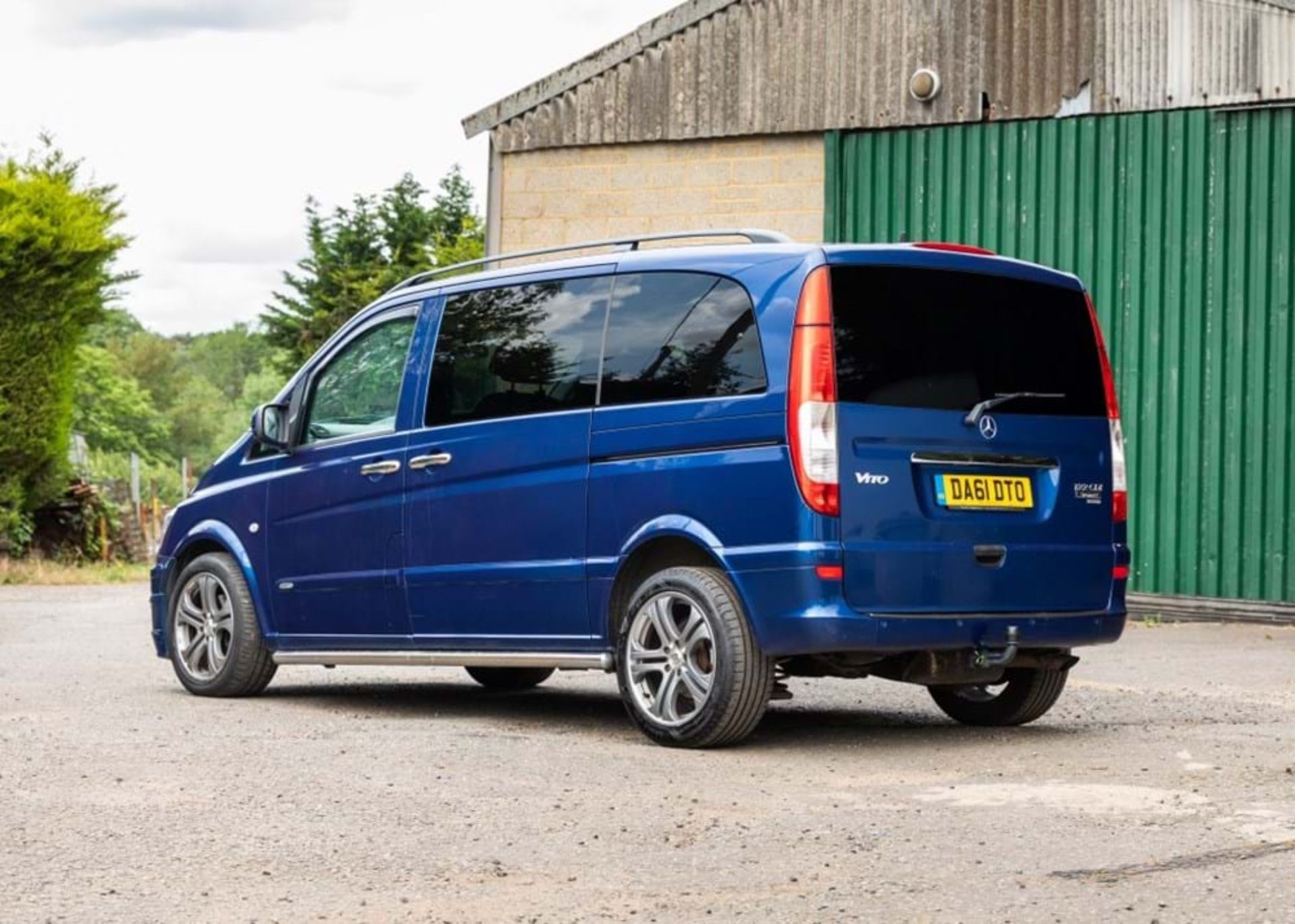 2011 Mercedes-Benz Vito 122CDI Sport-X Brabus SWB Dualiner - Image 2 of 9