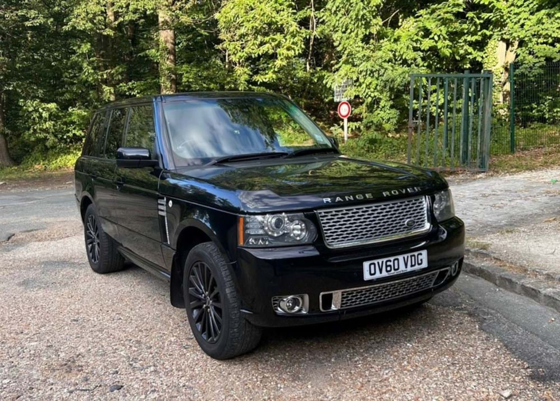 2010 Range Rover TDV8 Autobiography - Image 2 of 9