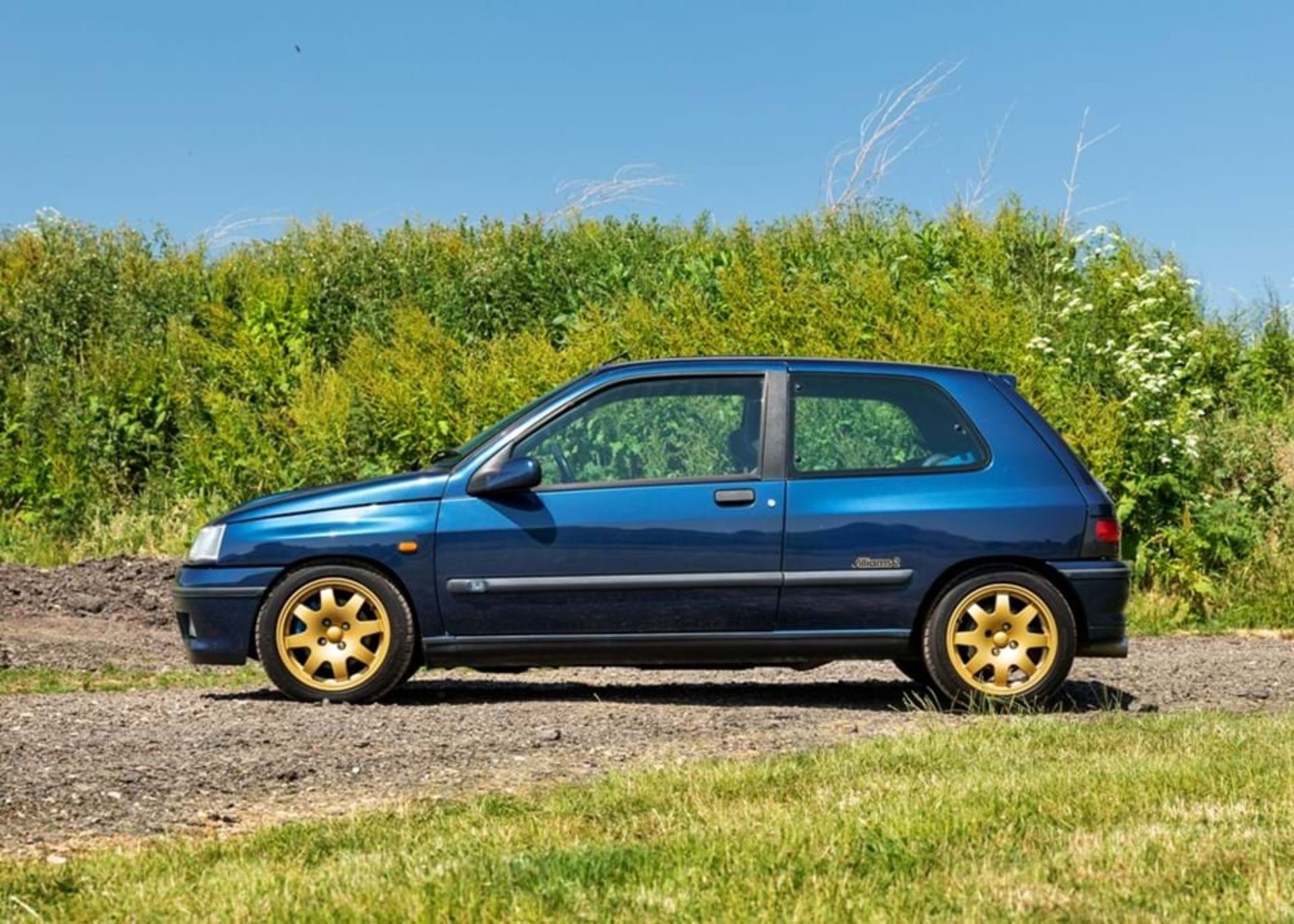 1995 Renault Clio Williams 2 - Image 2 of 10