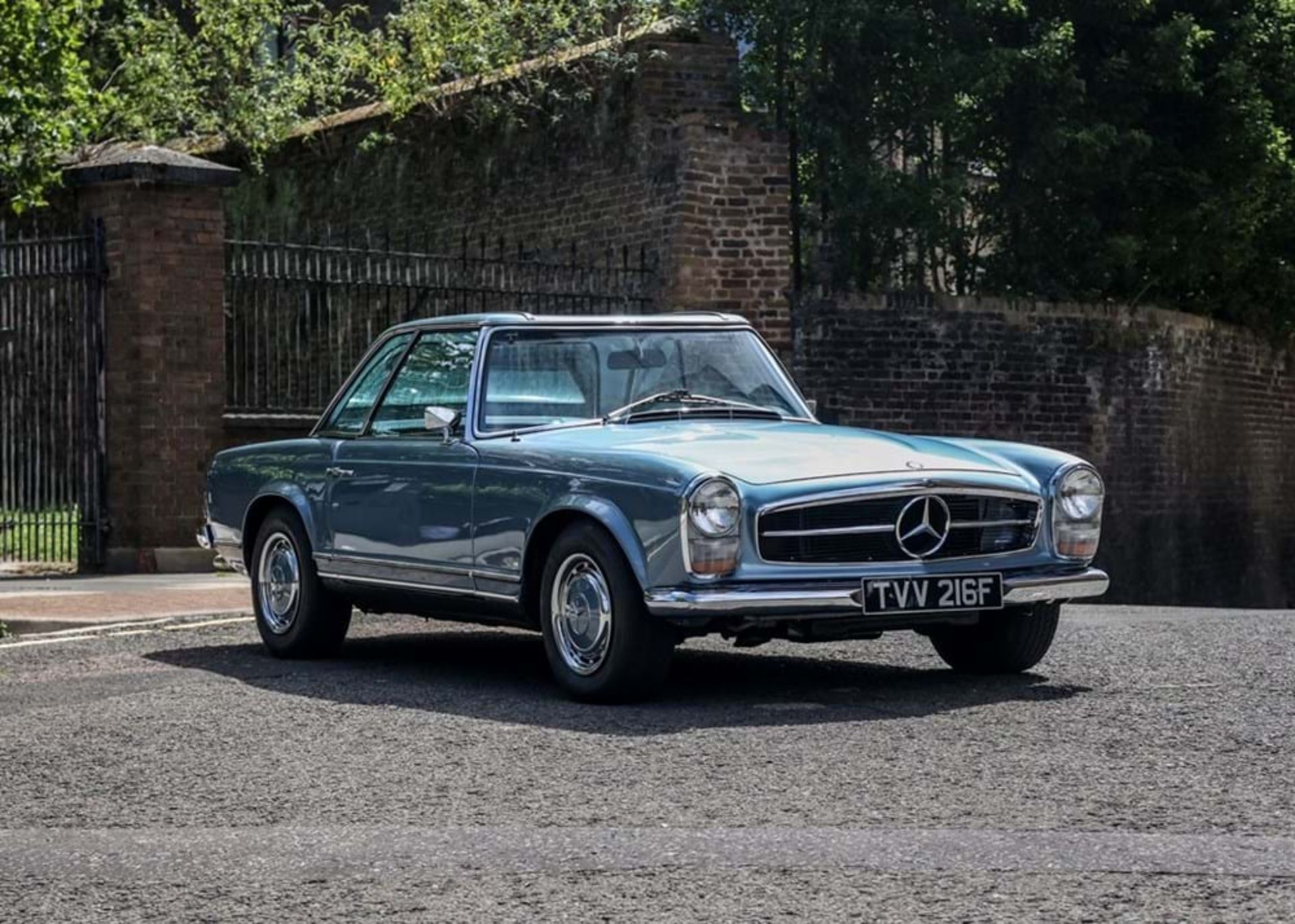 1967 Mercedes-Benz 250 SL Pagoda