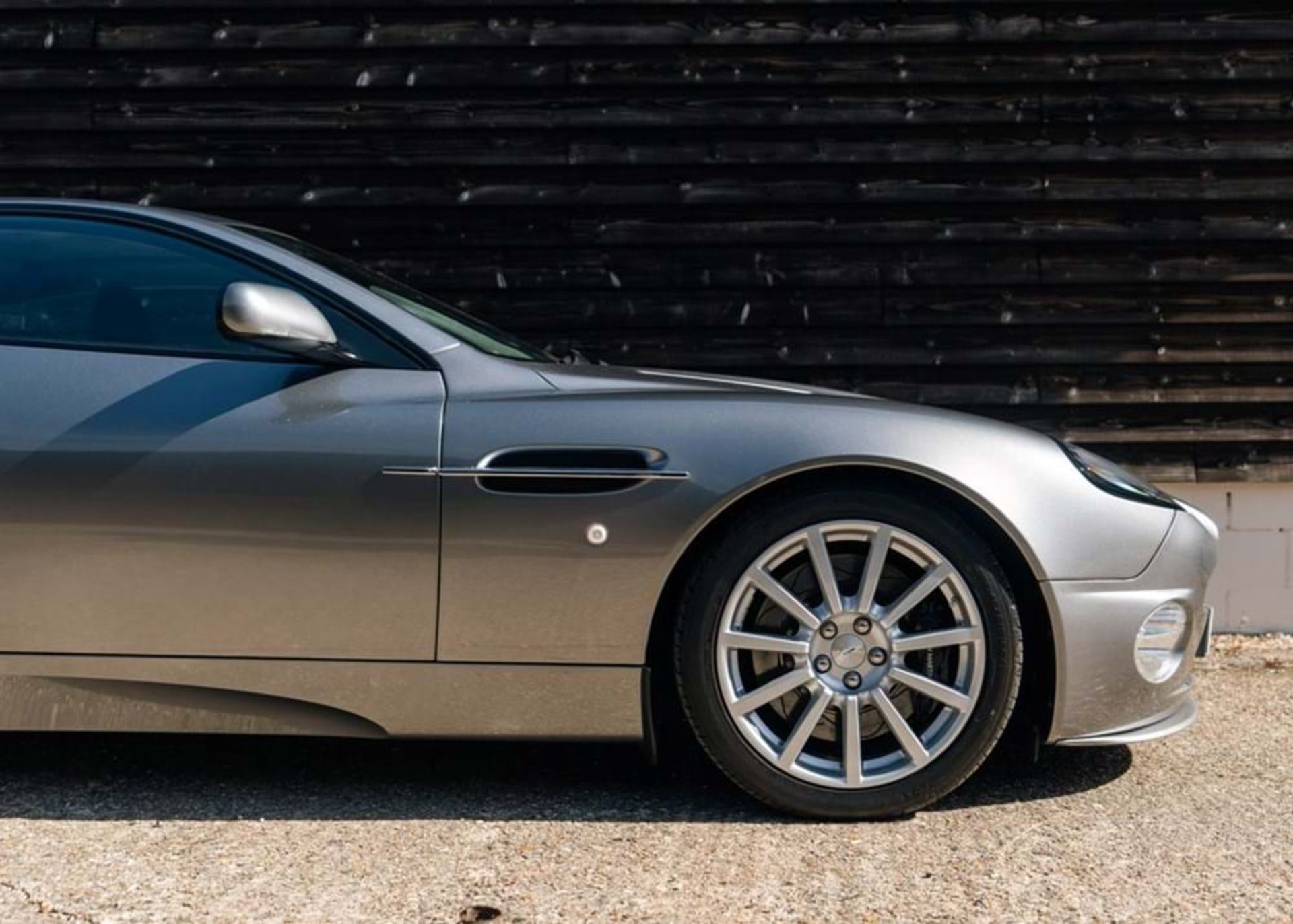 2005 Aston Martin Vanquish S - Image 9 of 9