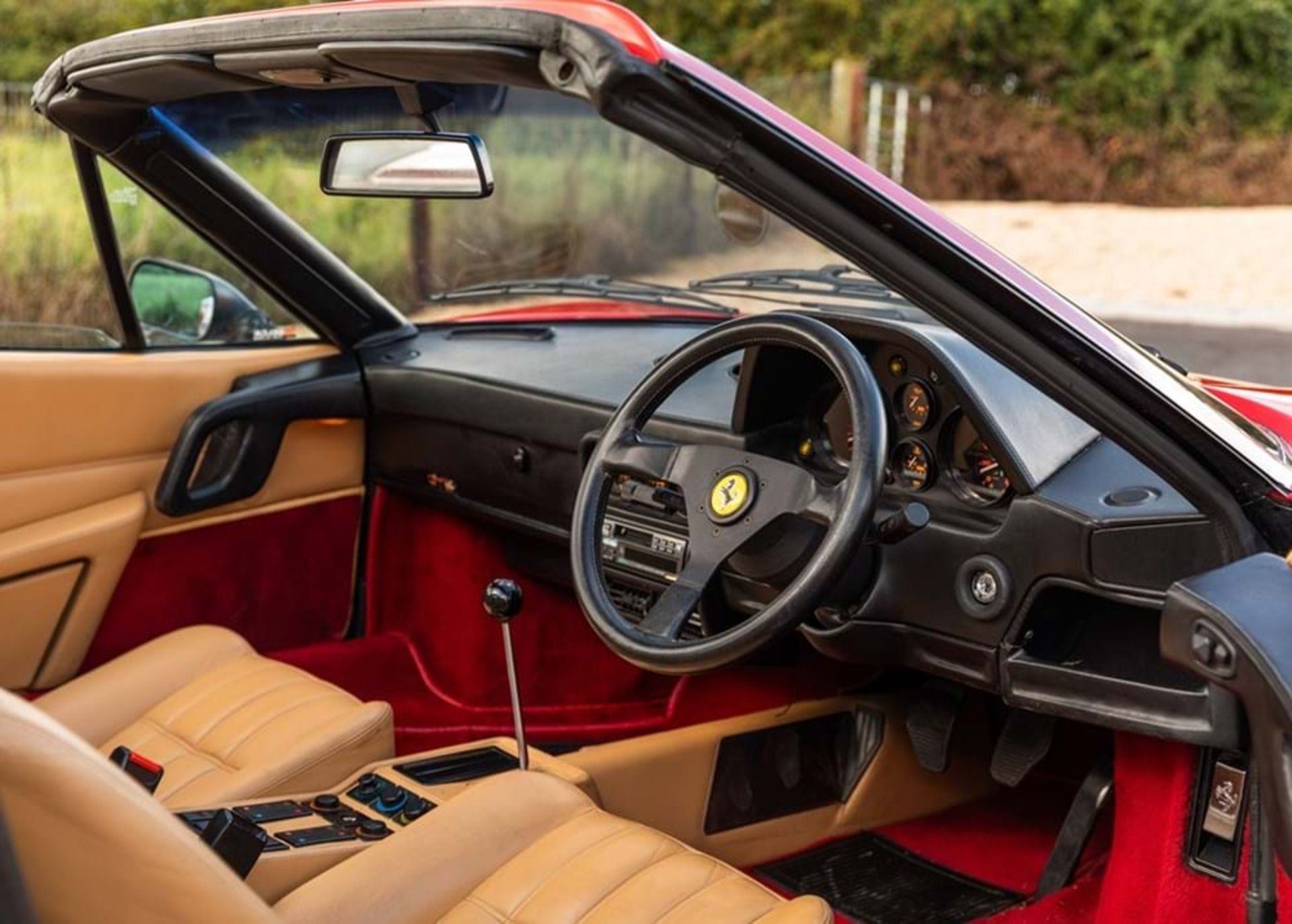 1986 Ferrari 328 GTS - Image 5 of 10
