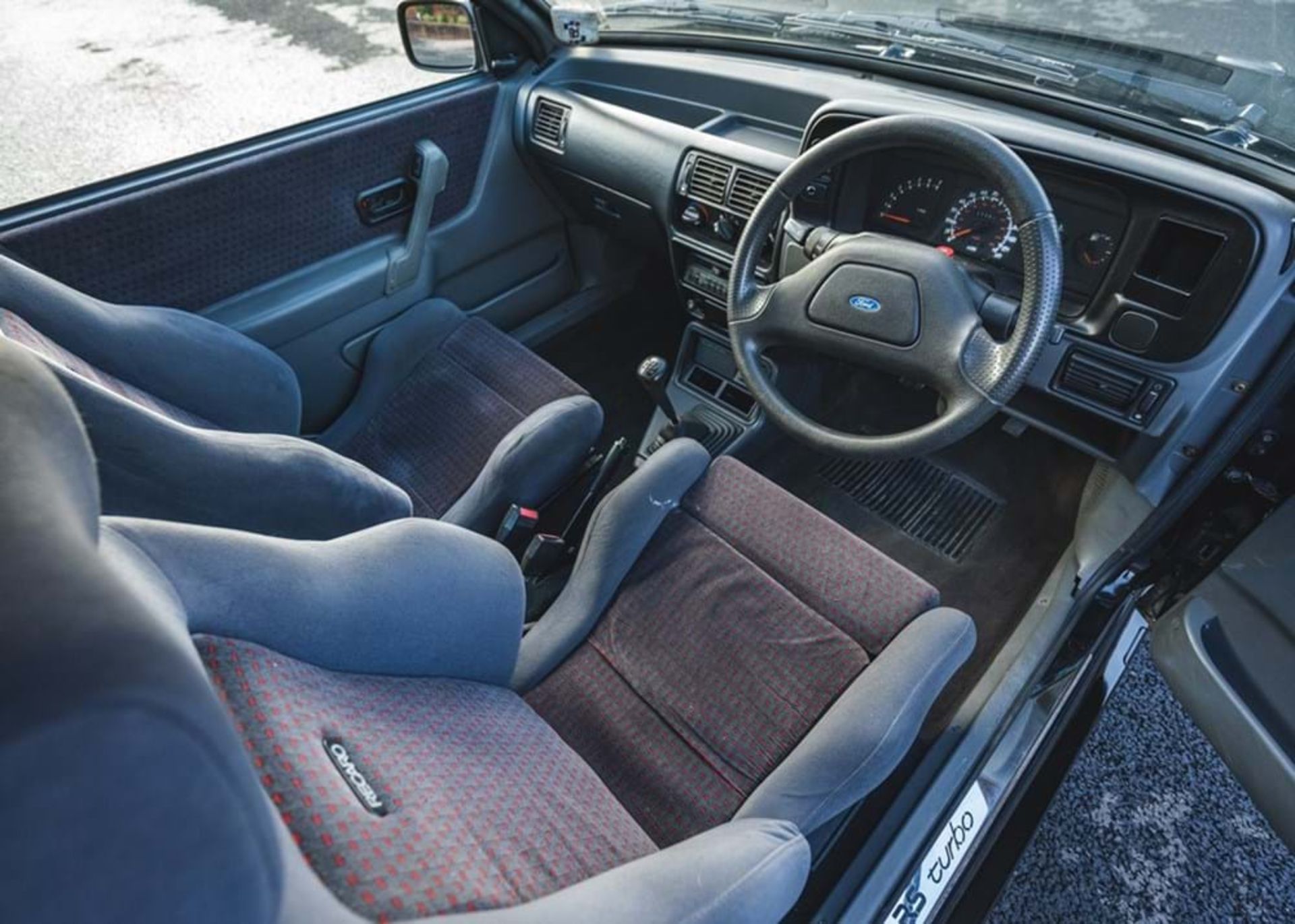 1986 Ford Escort RS Turbo - Image 4 of 10