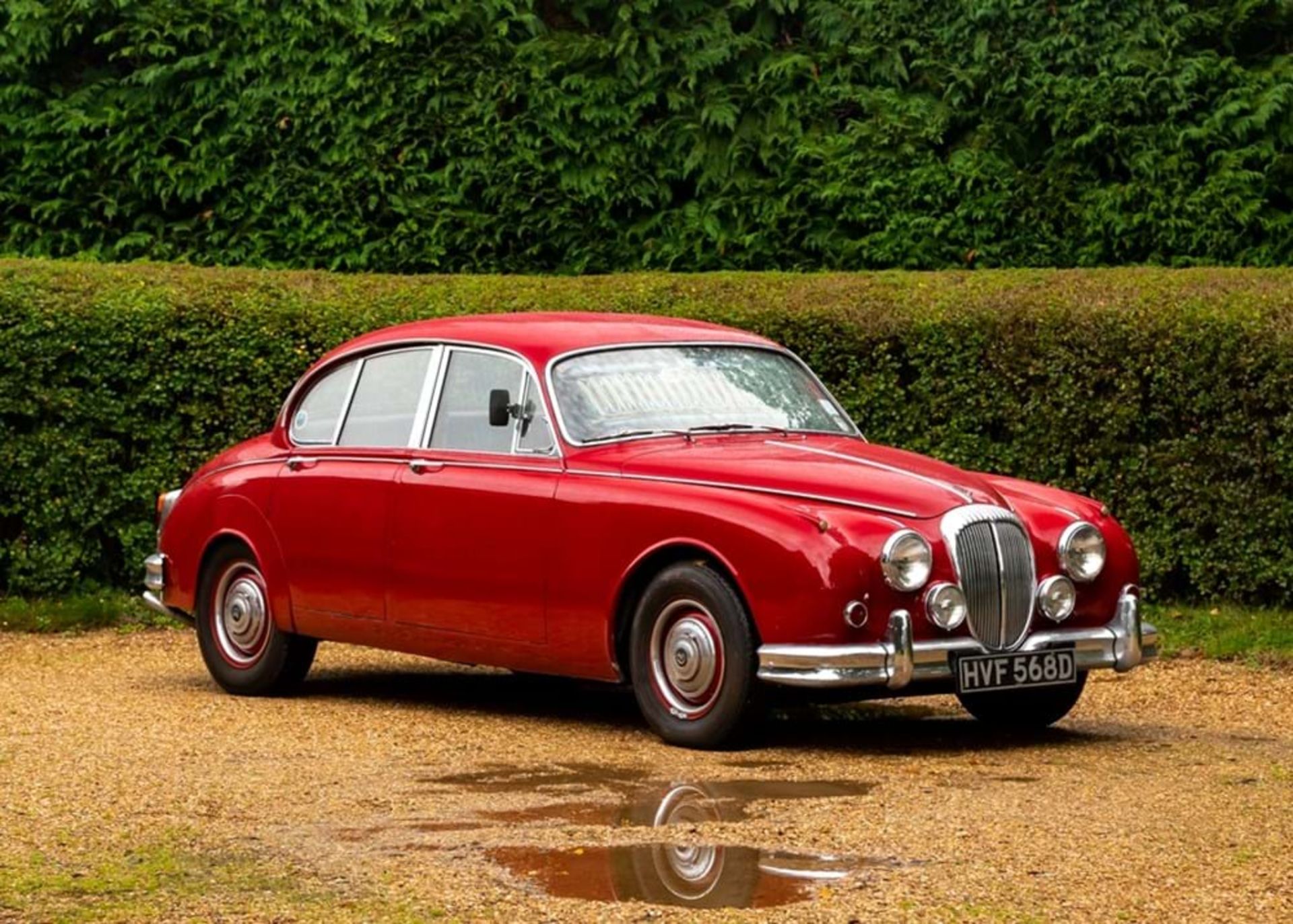 1966 Daimler V8 250