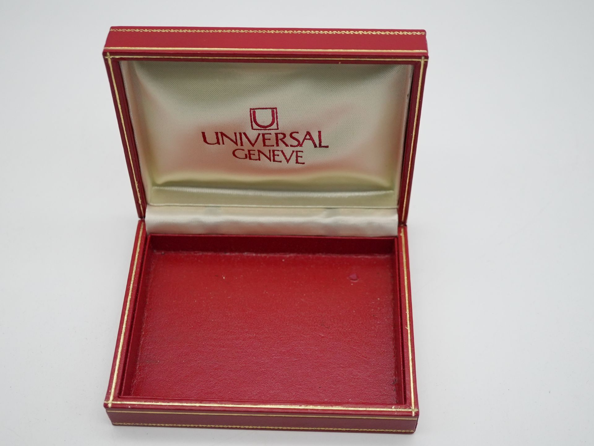 Universal Geneve Uhrenbox - Image 2 of 2