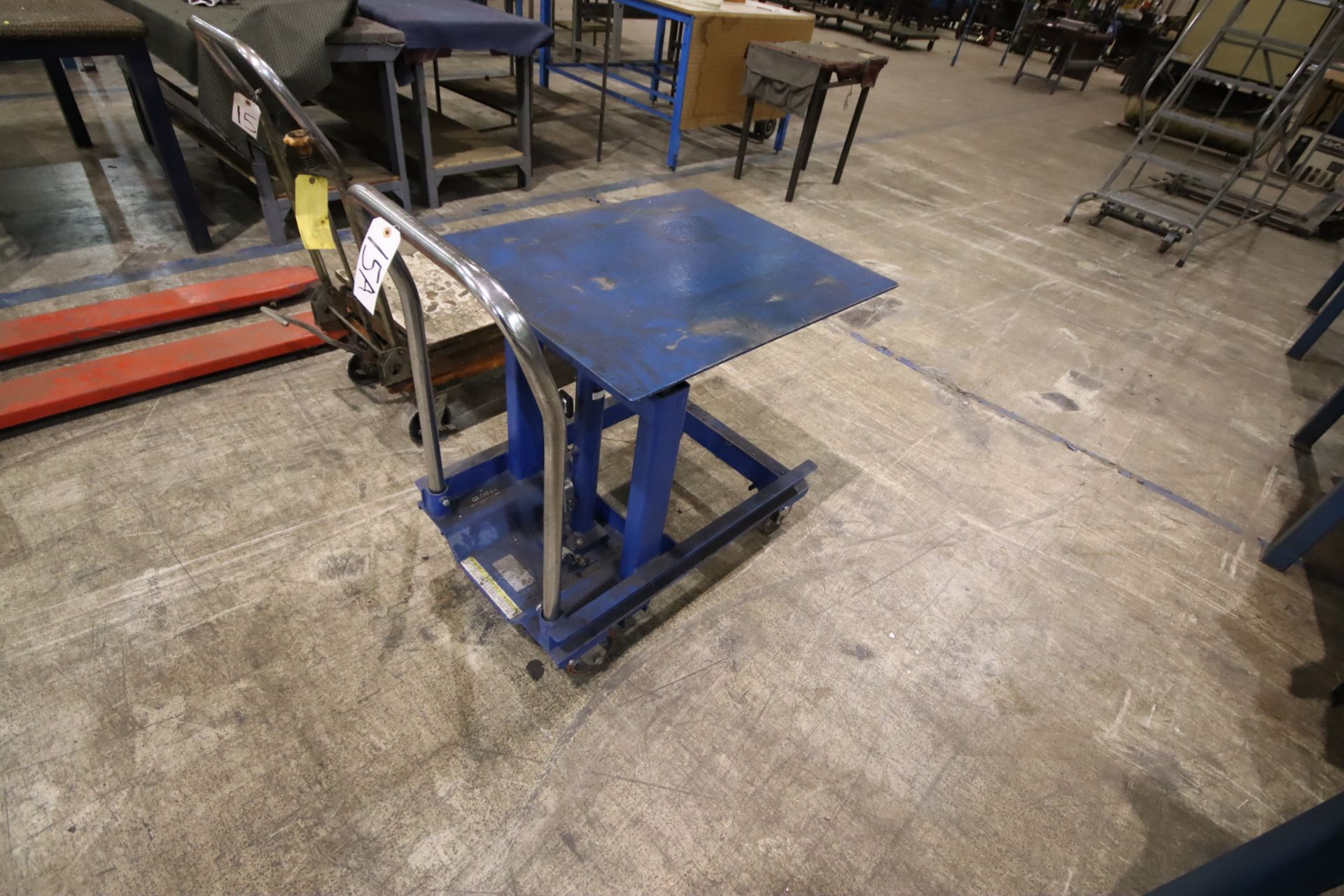 Global Lift Table, 24" x 30" Platform