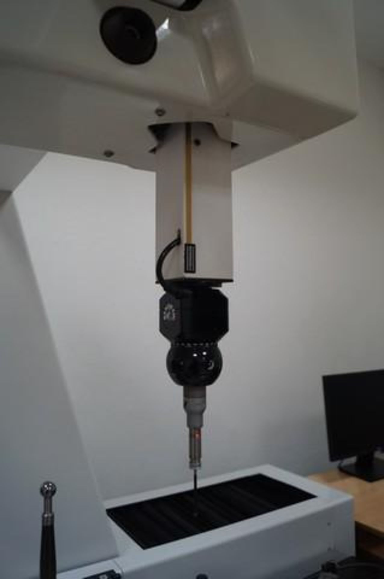 1997 LK G90C Coordinate Measuring Machine - Image 4 of 13