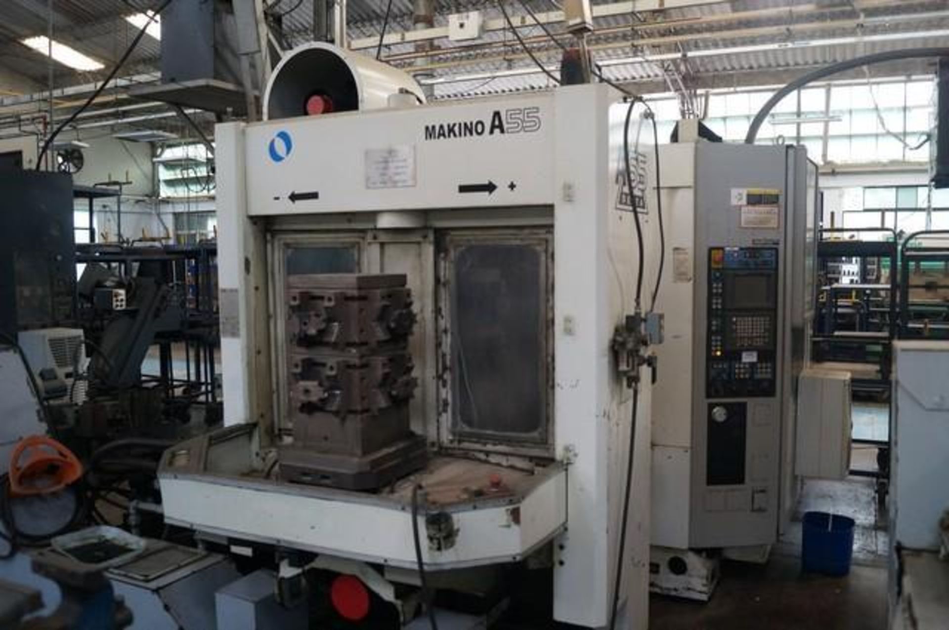 1997 MAKINO A-55 4 Axis Horizontal CNC Machining Center