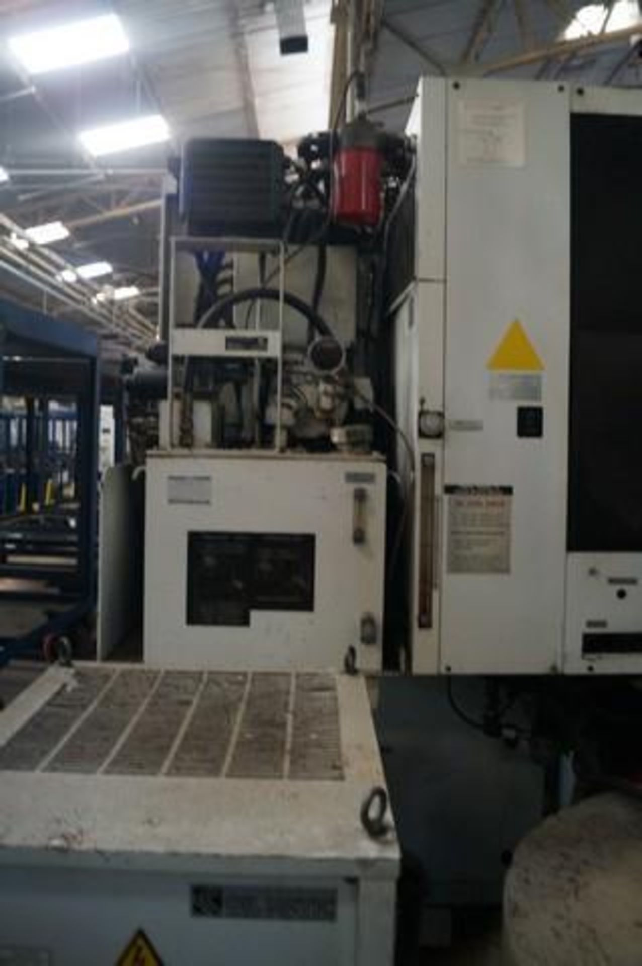 1997 MAKINO A-55 4 Axis Horizontal CNC Machining Center - Image 13 of 15