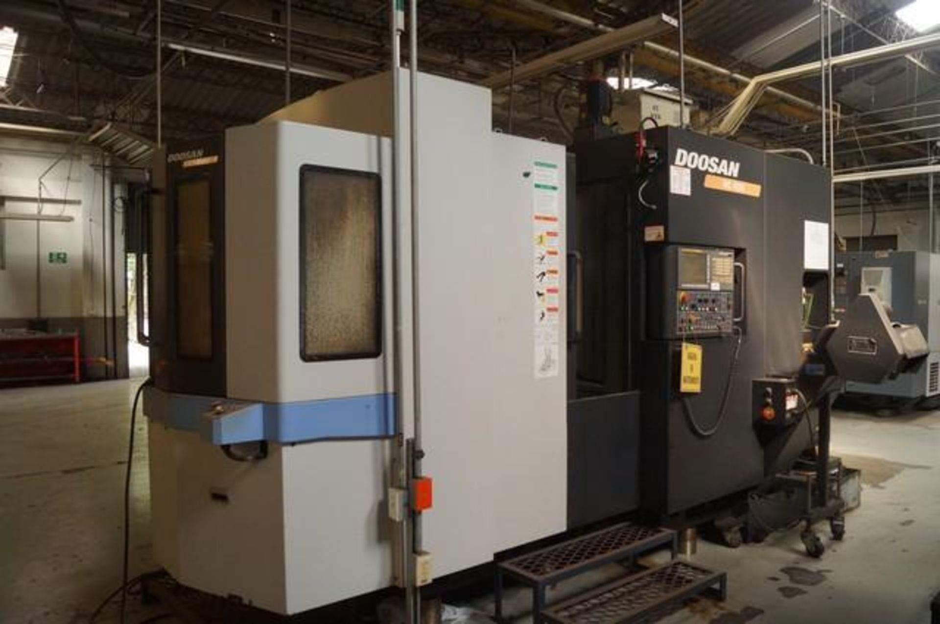 2010 DOOSAN HC-400 4 Axis Horizontal CNC Machining Center