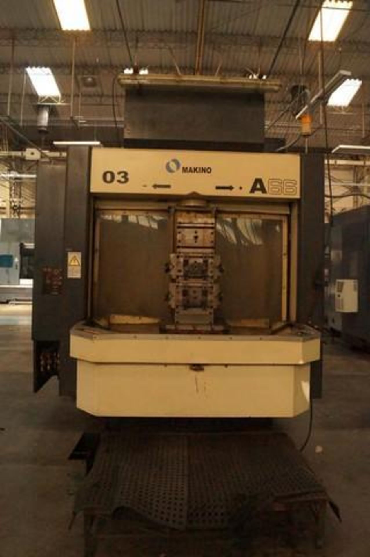 1998 MAKINO A-66 4 Axis Horizontal CNC Machining Center - Image 3 of 15