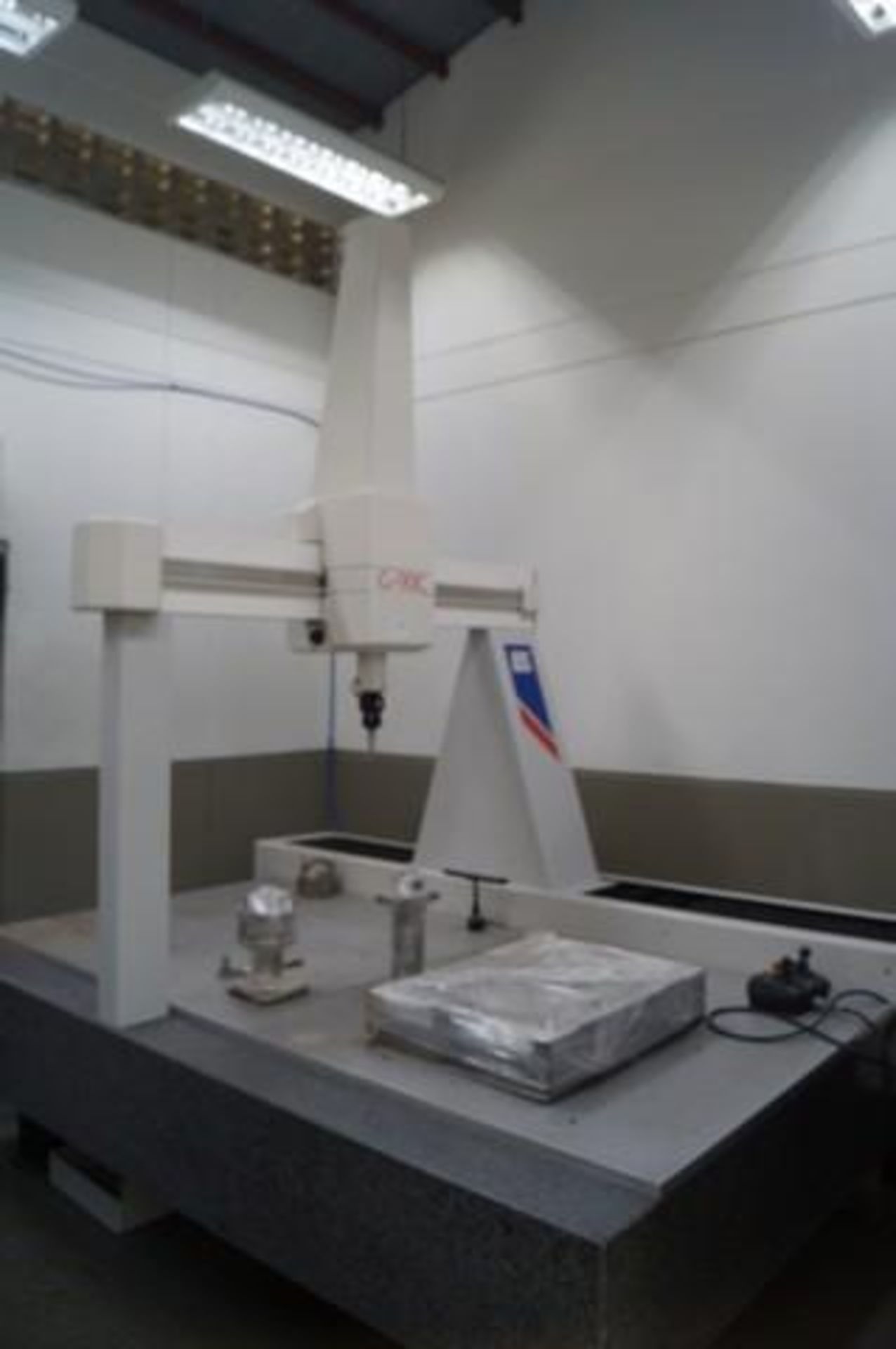 2000 LK G90C Coordinate Measuring Machine