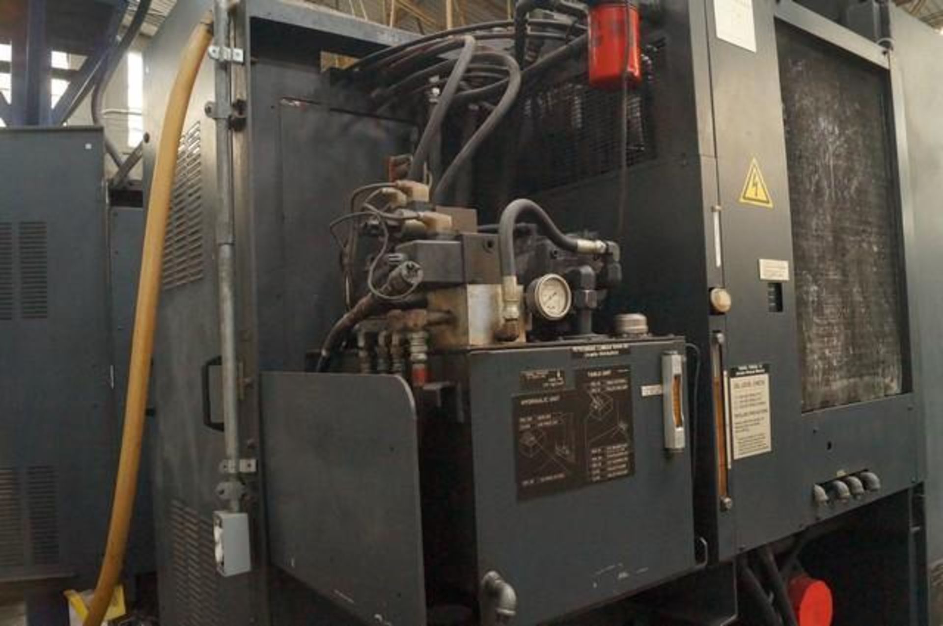 1998 MAKINO A-66 4 Axis Horizontal CNC Machining Center - Image 13 of 15