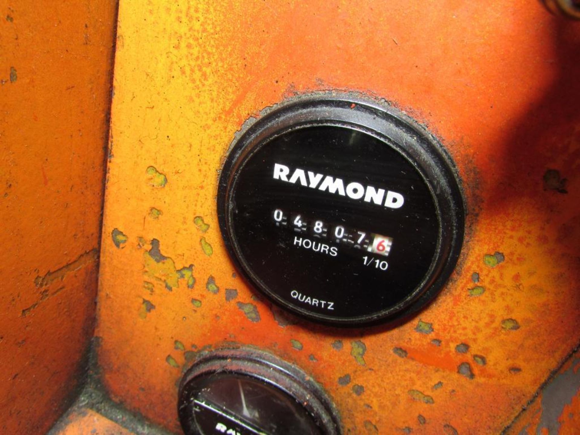 Raymond 20R30TT 3000 Lb. 24V Stand Up Electric Reach Truck - Image 6 of 14