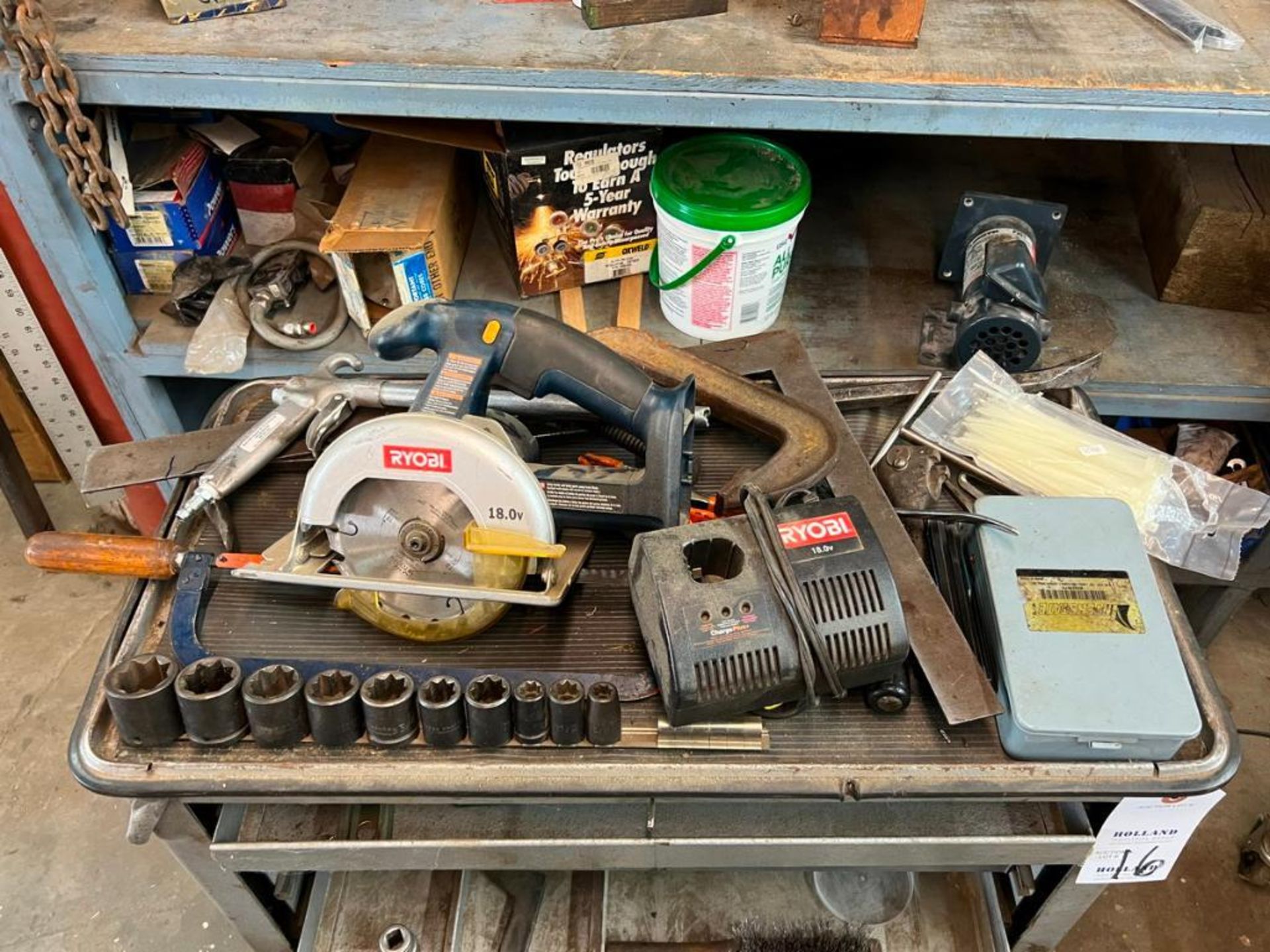 Suessen (1) Mobile multi-drawer tool box, with assorted hand tool, (1) cordless Ryobi, 18.0V circula - Image 3 of 6