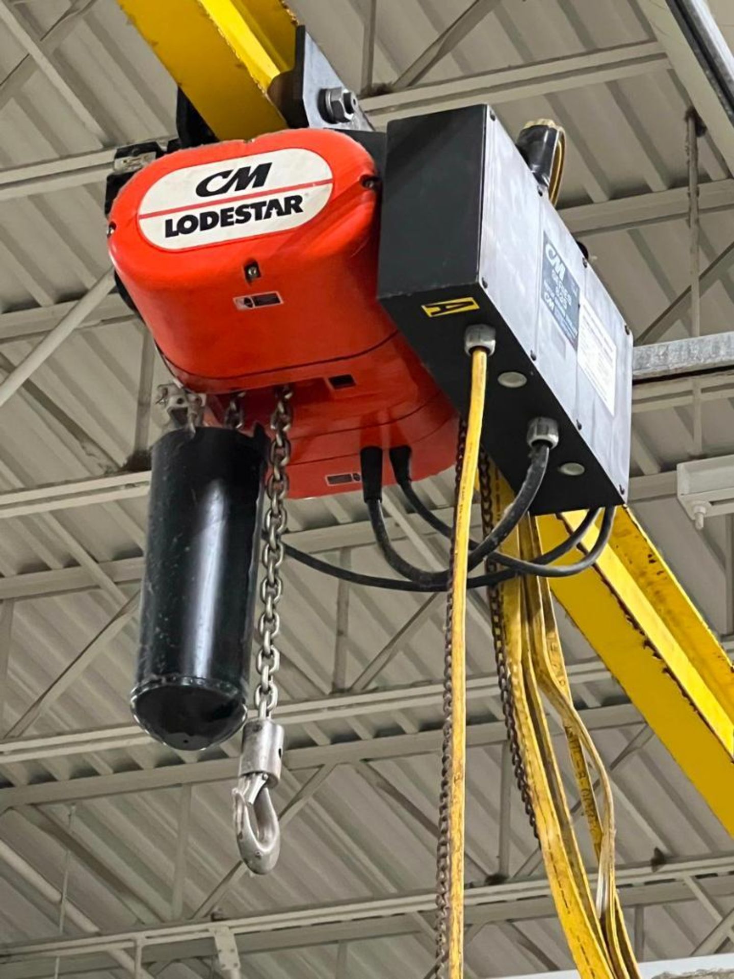 Overhead chain hoist equipped with (2) CM, mdl. Series 635 chain hoist, (2) 76'L rails, Located At 2 - Image 4 of 5