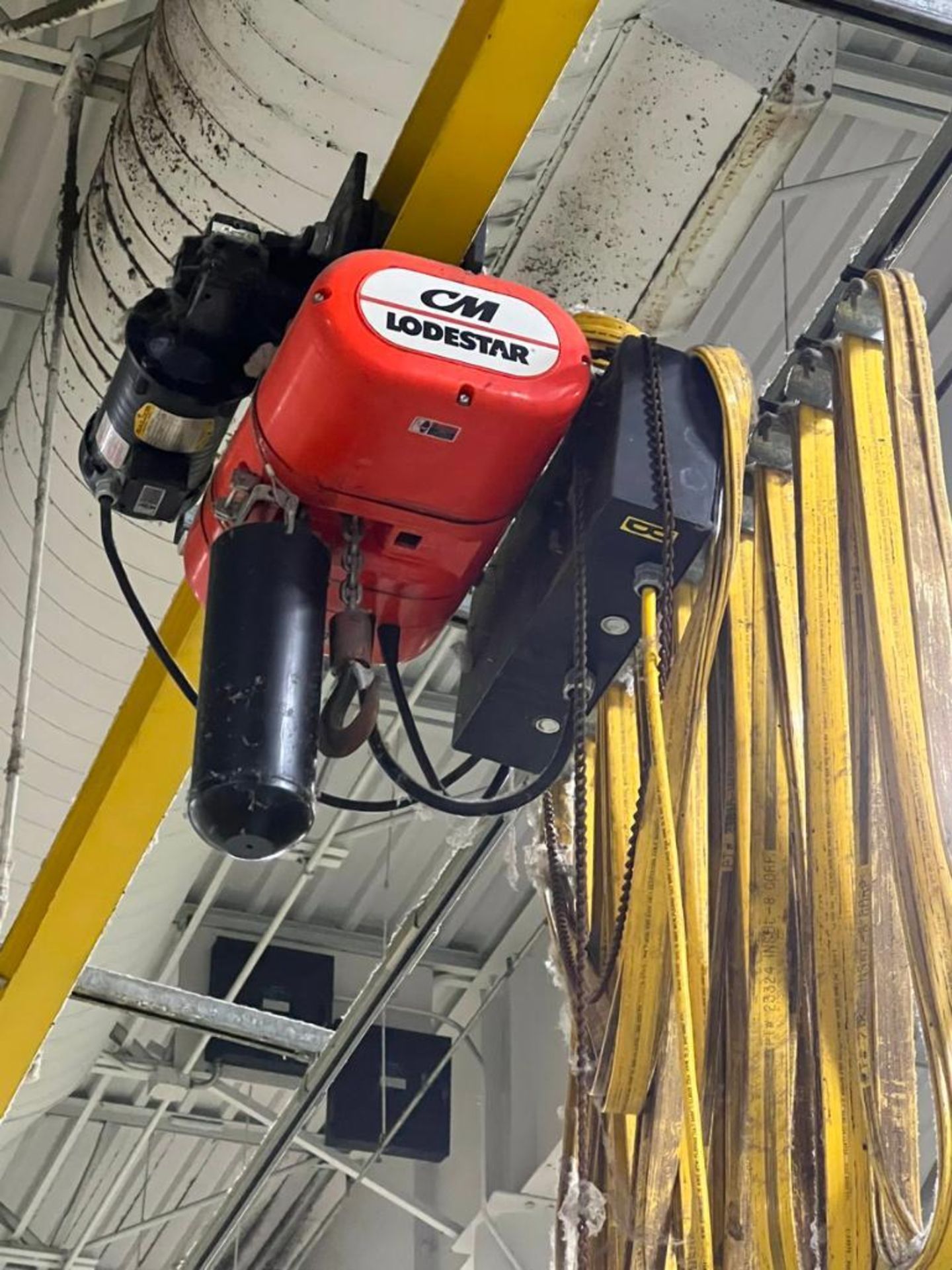 Overhead chain hoist equipped with (2) CM, mdl. Series 635 chain hoist, (2) 76'L rails, Located At 2 - Image 5 of 6