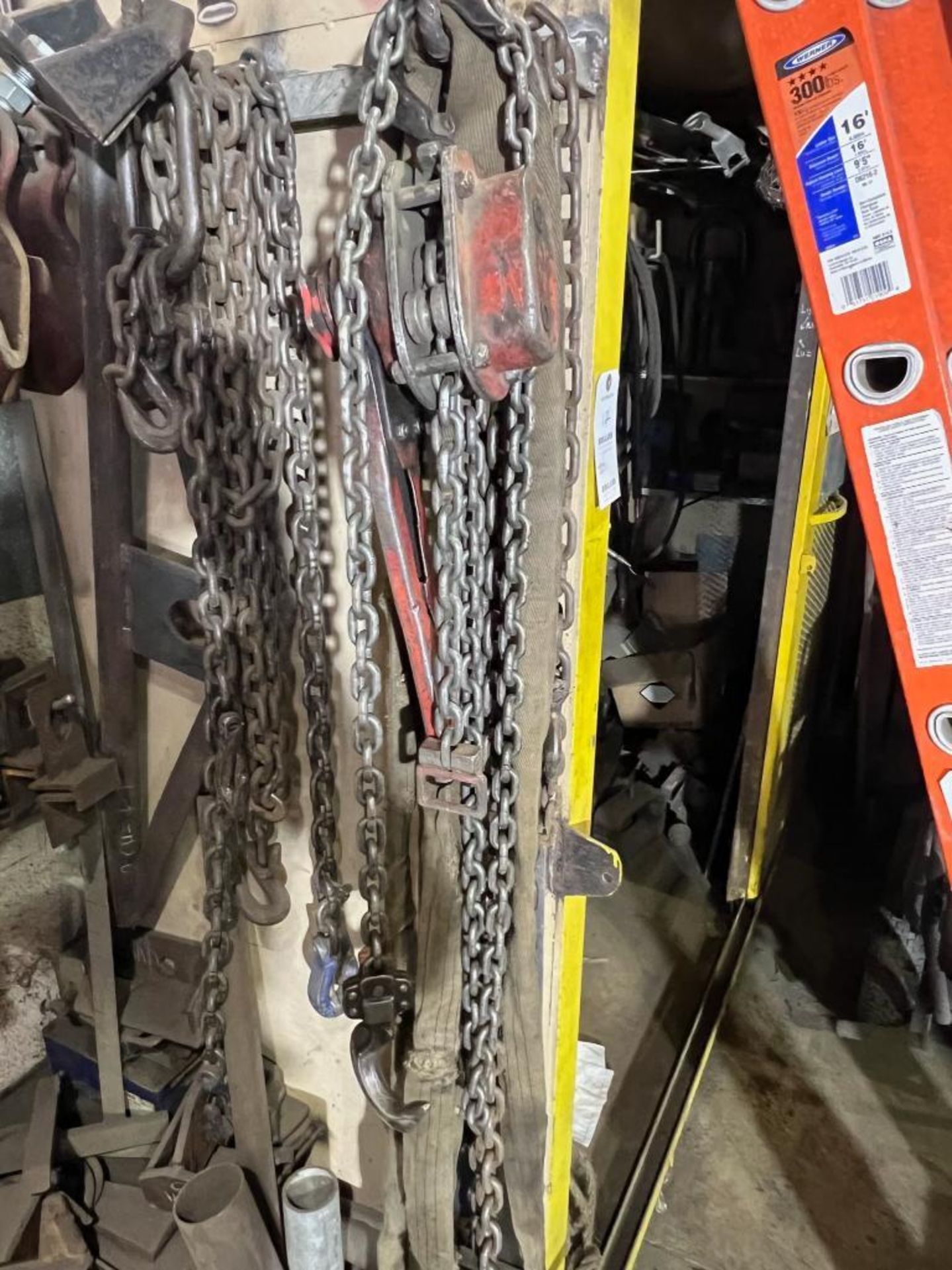 Rigging Chain and Equipment