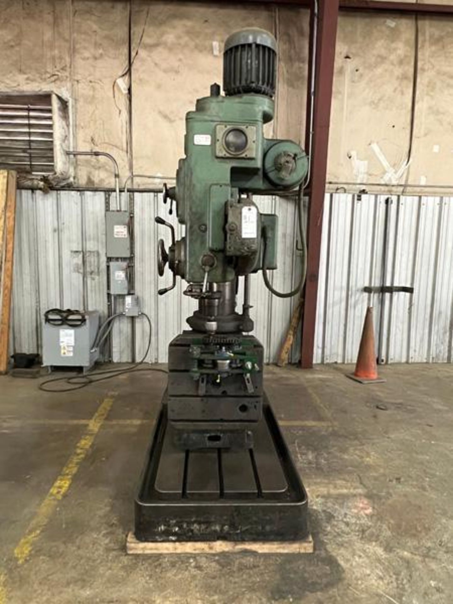 Summit, 4'/ 12'' Radial Arm Drill