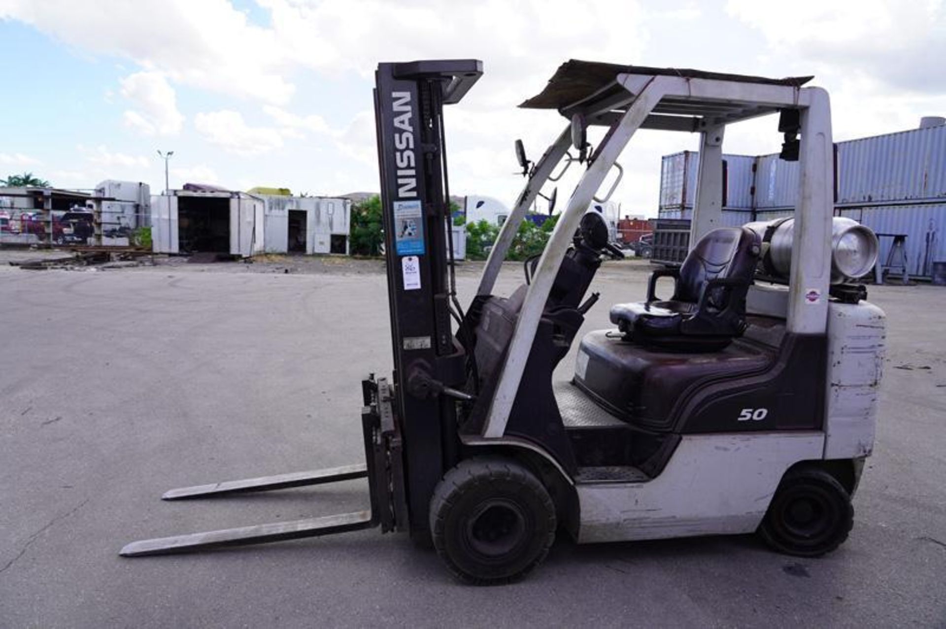 Nissan Mdl: MAPIF2A25LV 5,000 Lbs Propane Forklift, 5,000 Lbs Lift Capacity, Max Lift Height 14' 2''