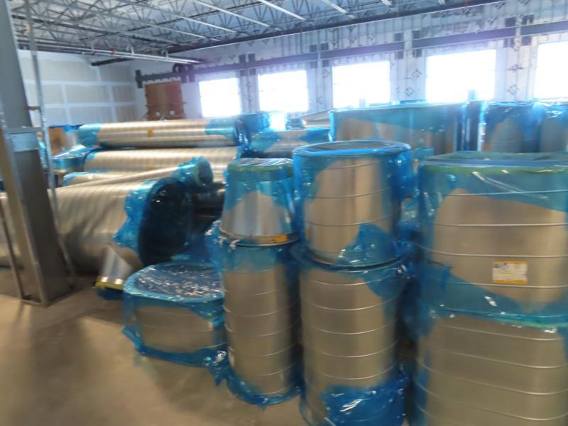 LARGE SELECTION OF HVAC DUCTING MATERIALS - Image 5 of 6