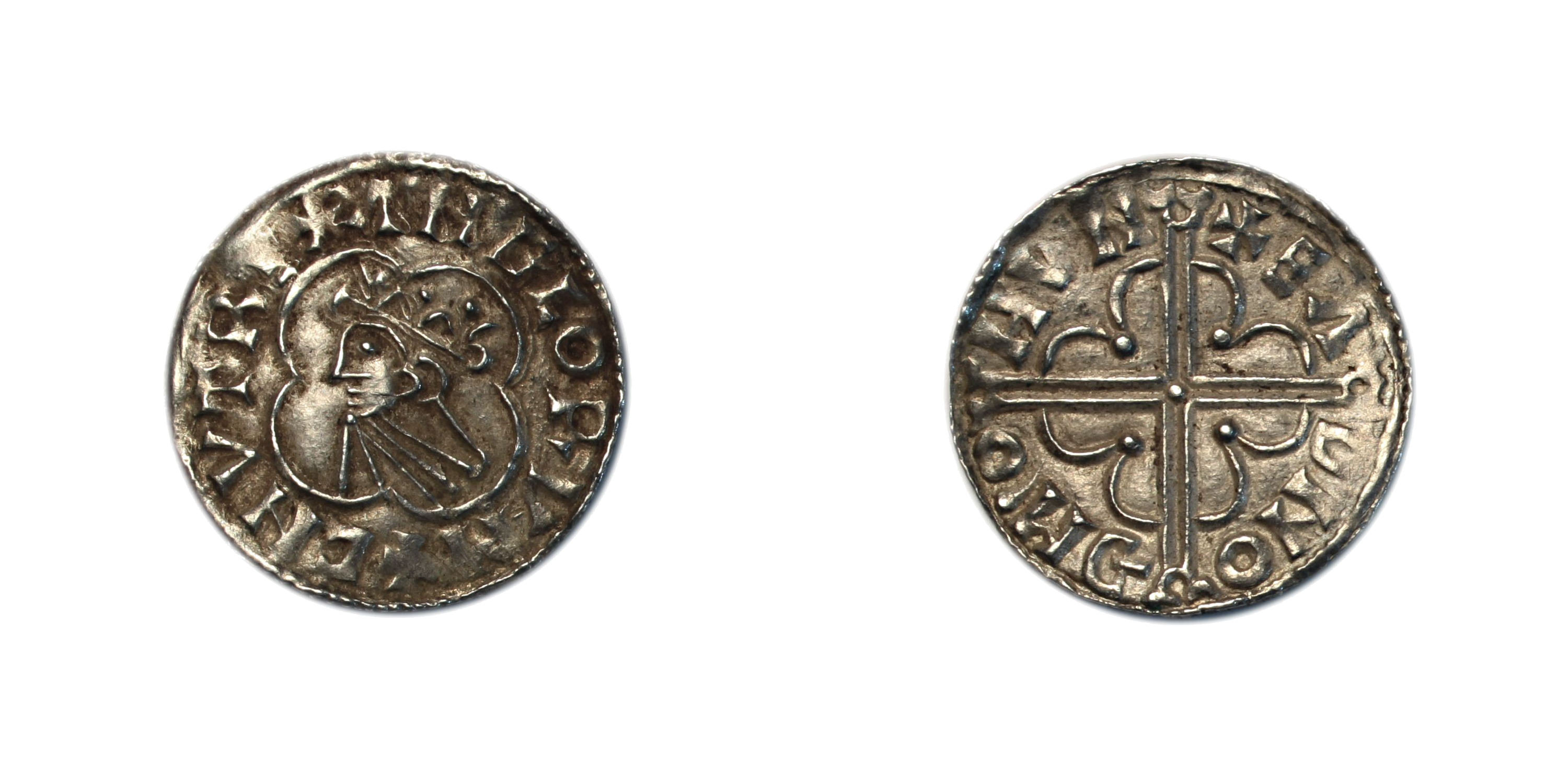 Cnut (1016-1035), Penny, quatrefoil type, Huntingdon, moneyer Eadnoth, crowned bust left, +CNVT