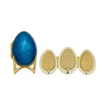 Asprey, attributed to, ornamental egg 18K gold and blue enamel, open up to reveal a triptych frame w