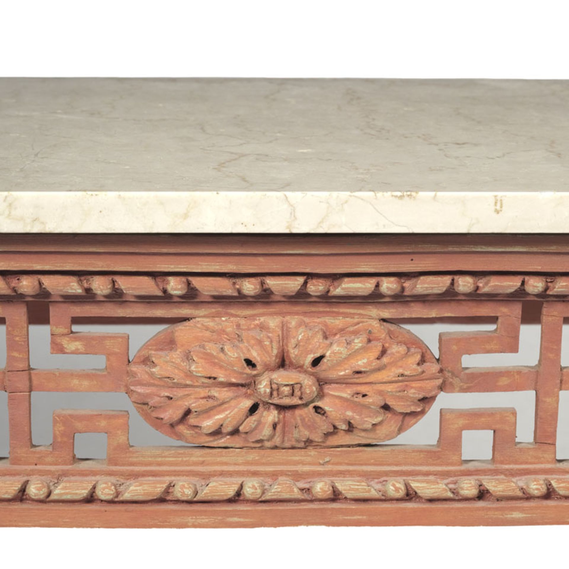 Console par Jean Jaquet (1754-1839), en bois sculpté peint rouge, ceinture sculpté de motifs géométr - Image 3 of 3