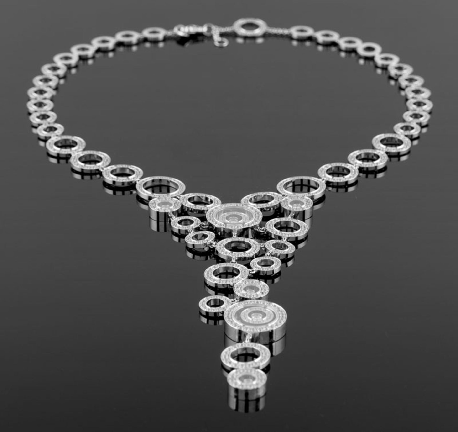 Chopard, Happy Spirit, collier or gris 750 composé d'une multitude d'anneaux ajourés, certains serti - Bild 3 aus 6