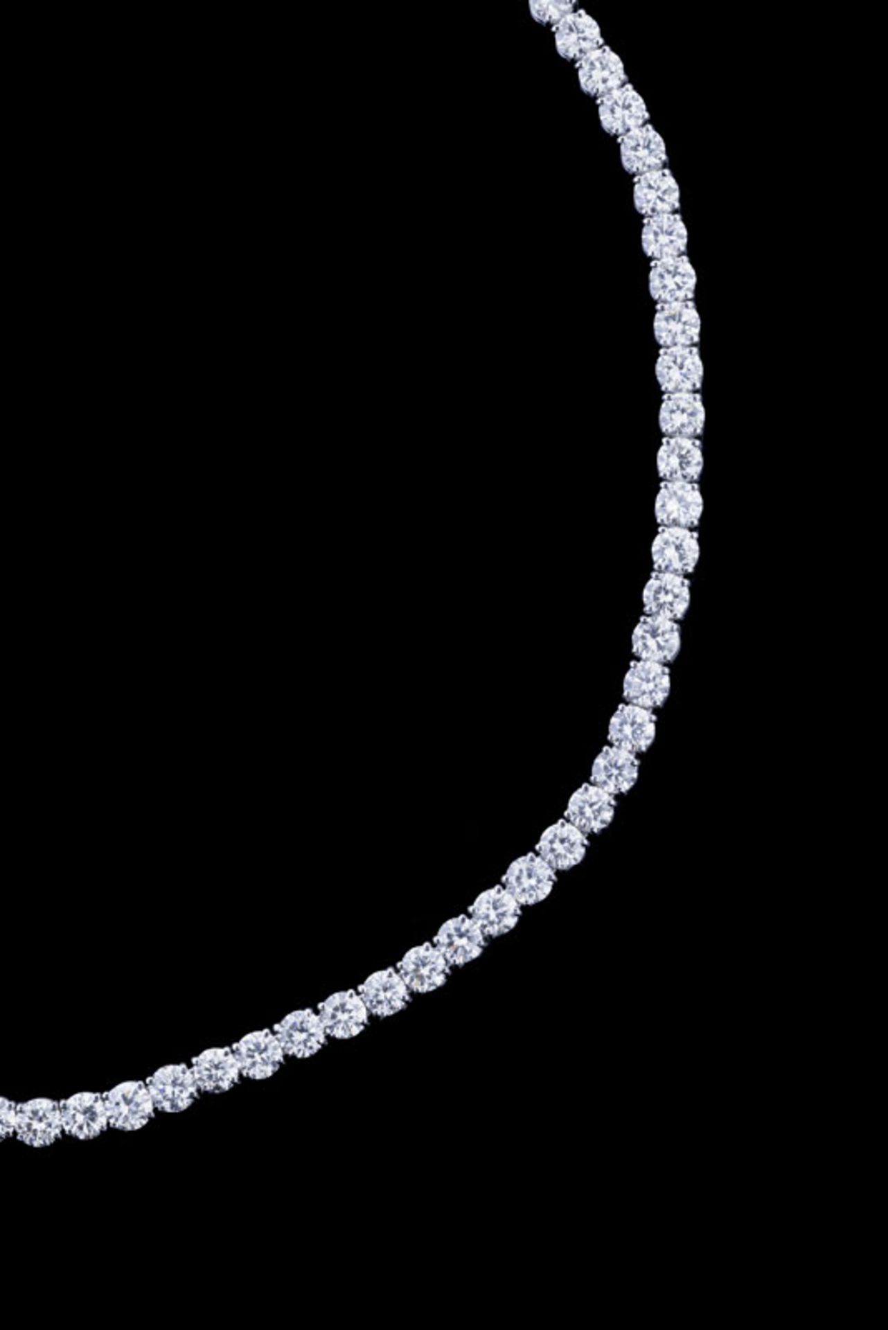 Collier rivière et son pendentif amovible or gris 750 sertis de diamants taille brillant et d'un sap - Image 4 of 5