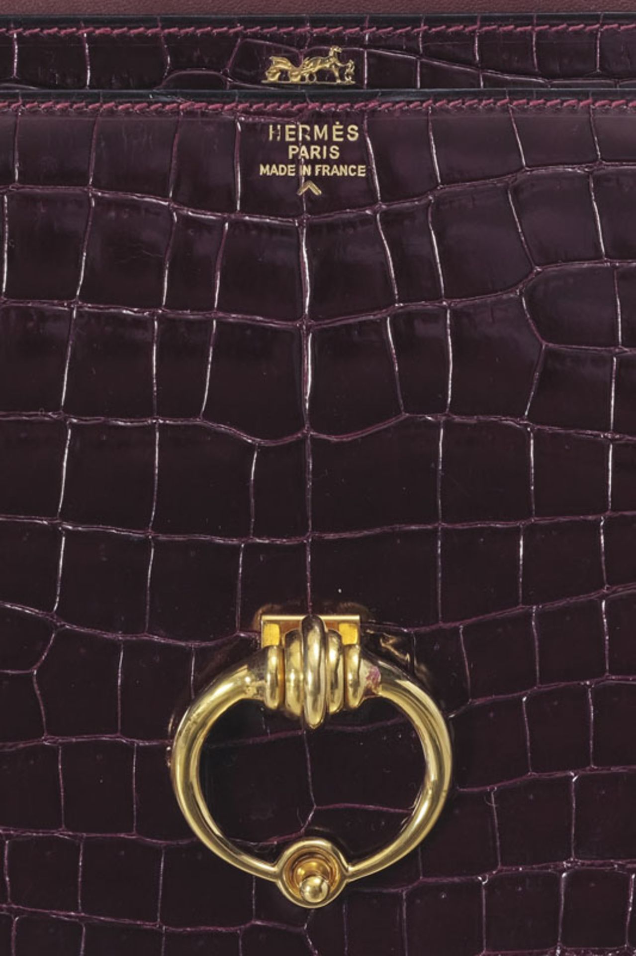 Hermès, sac Sequana en crocodile porosus bordeaux, année 1982, bouclerie plaquée or, housse, 19x21 c - Image 4 of 5