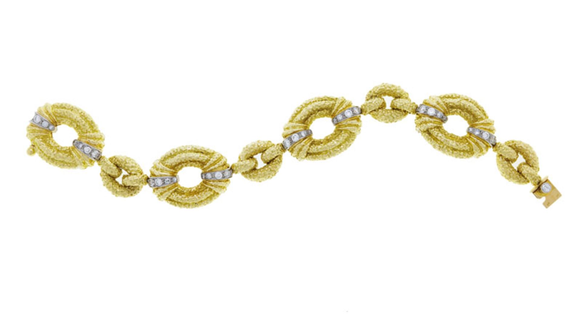 Van Cleef & Arpels, bracelet années 1970 2 ors 750 à maillons texturés serti de diamants