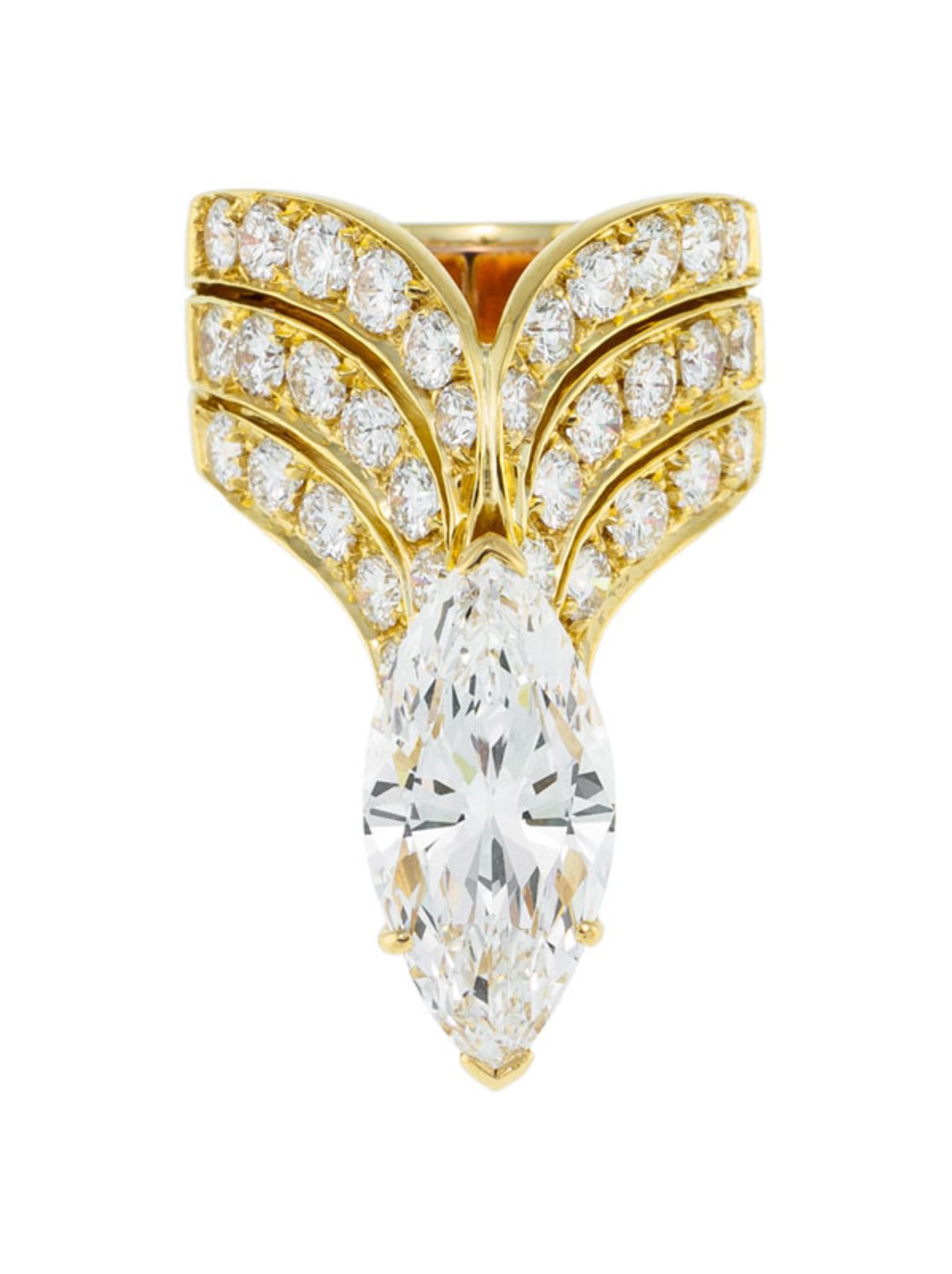 Bague or 750 à décor d'ailes stylisées serties de diamants se rejoingnant sous un diamants taille ma - Image 3 of 8