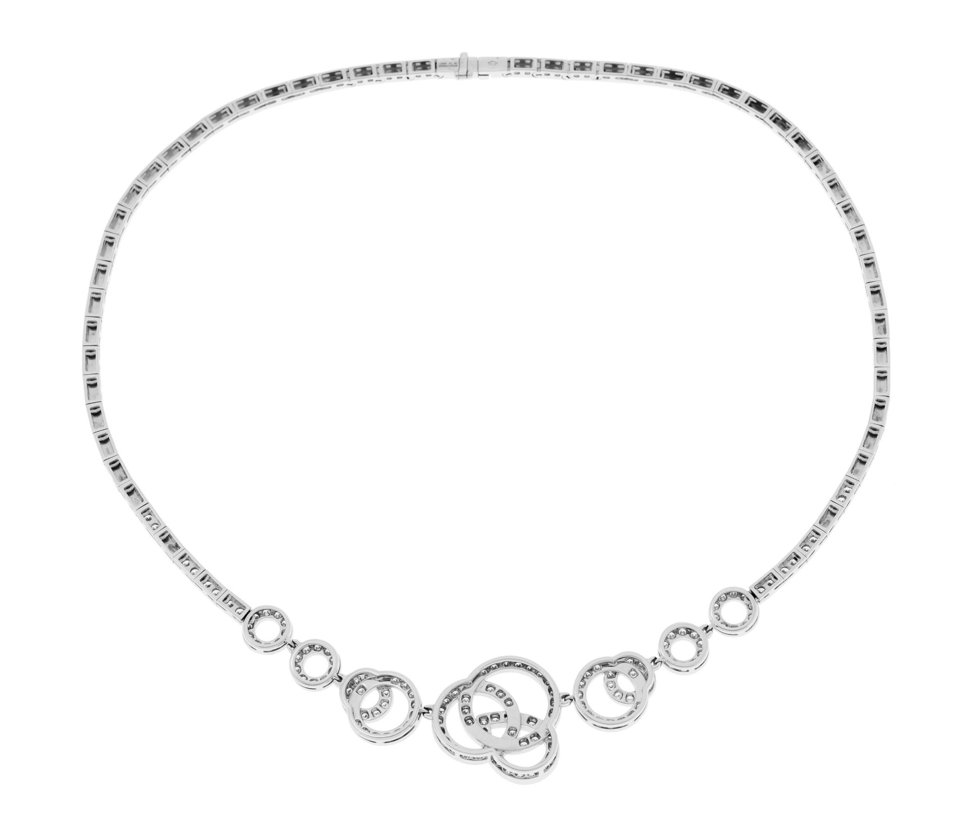 Boucheron, collier or gris 750 dont le centre à motif circulaire ajouré est pavé de diamants taille - Image 3 of 4