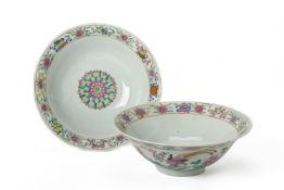 A PAIR OF LARGE FAMILLE ROSE 'PHEASANT' BOWLS