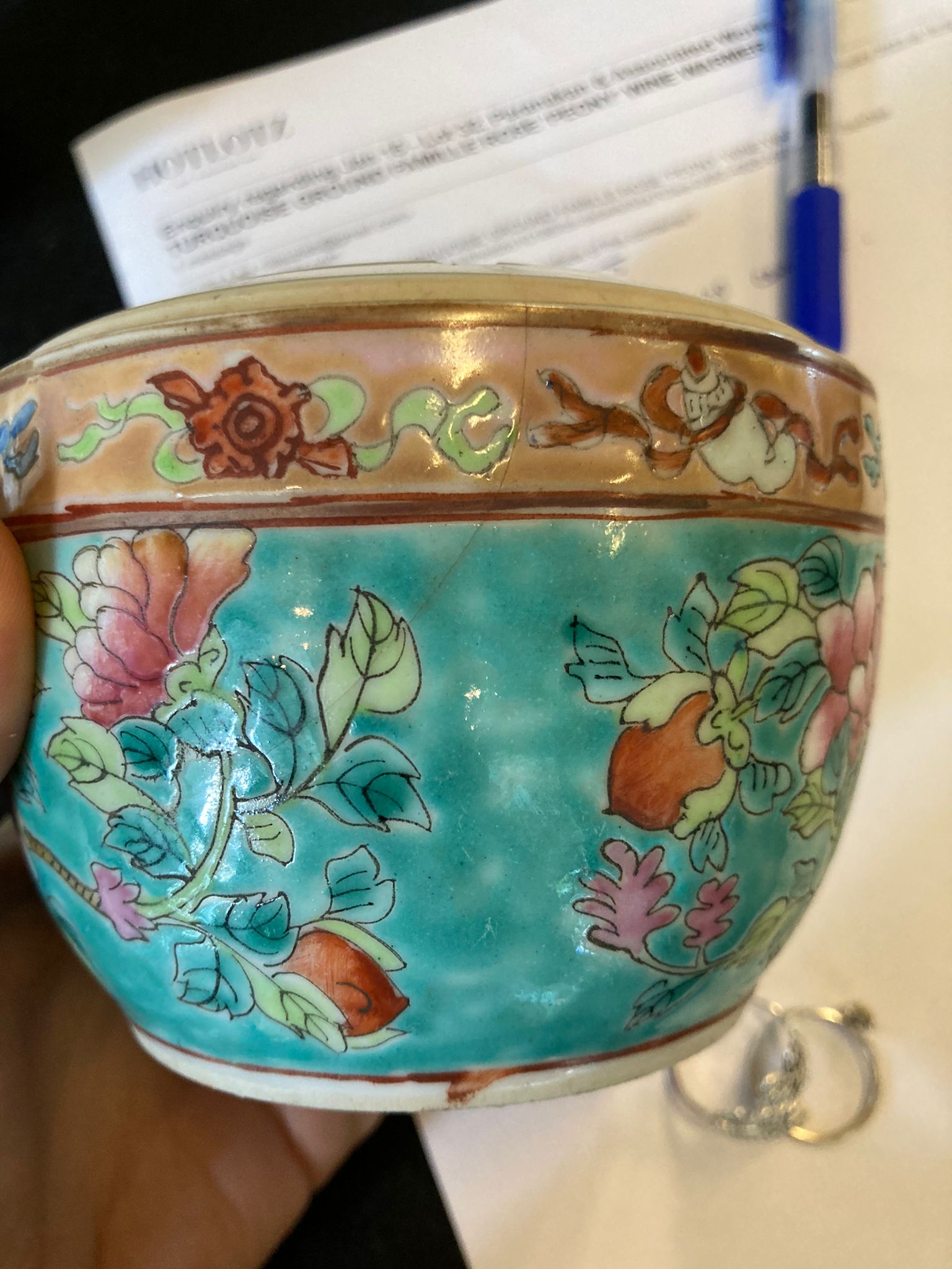 A TURQUOISE GROUND FAMILLE ROSE 'PEONY' WINE WARMER - Image 26 of 29