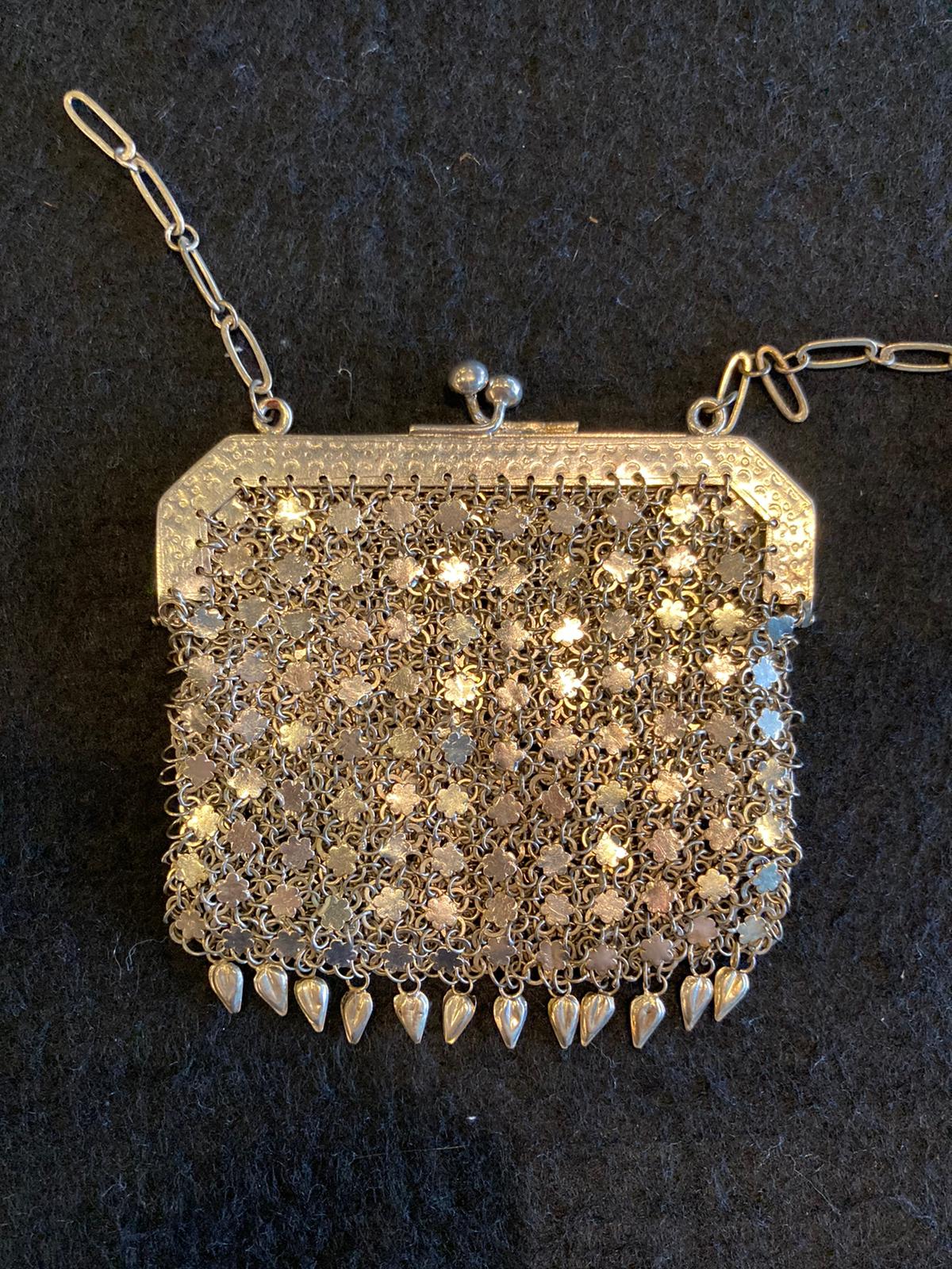 TWO WHITE METAL MESH PURSES WITH CHATELAINE CLIPS - Image 15 of 15