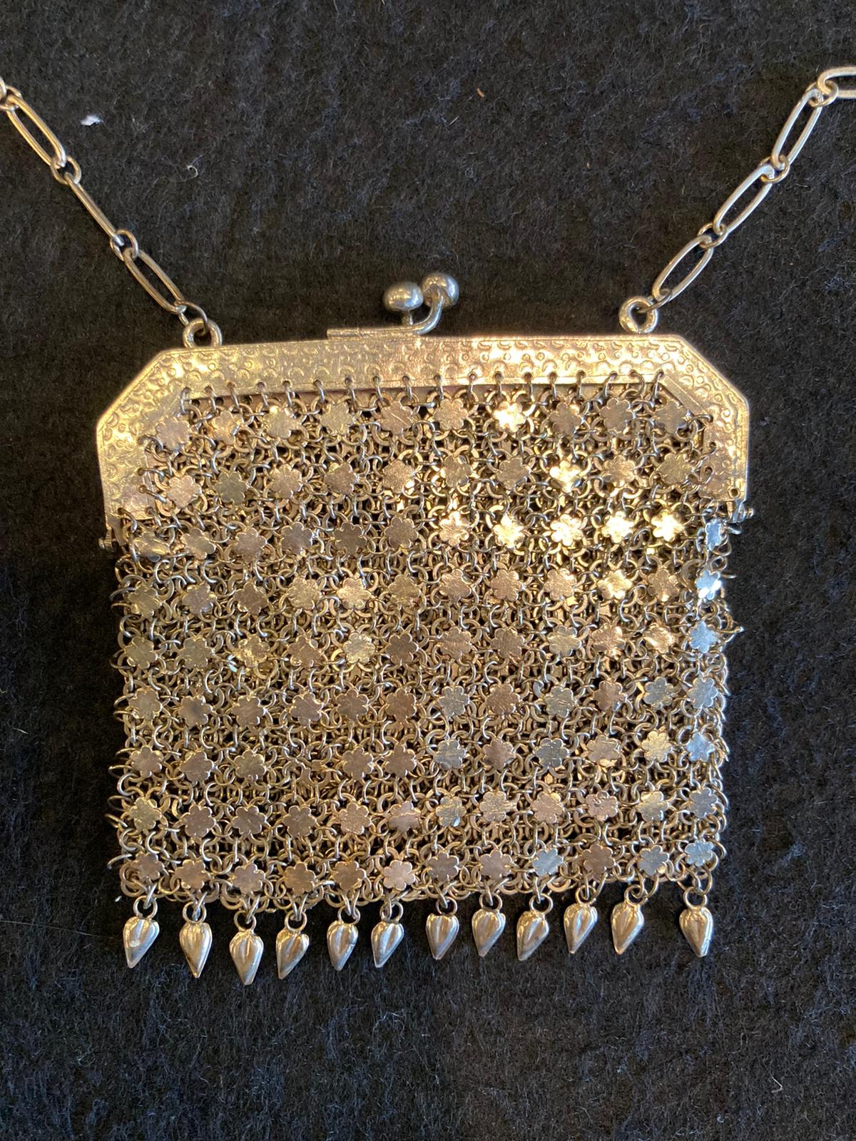 TWO WHITE METAL MESH PURSES WITH CHATELAINE CLIPS - Image 14 of 15