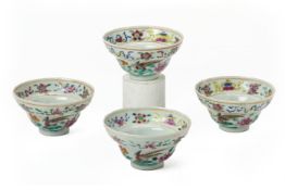 A SET OF FOUR FAMILLE ROSE OGEE SHAPED TEA BOWLS