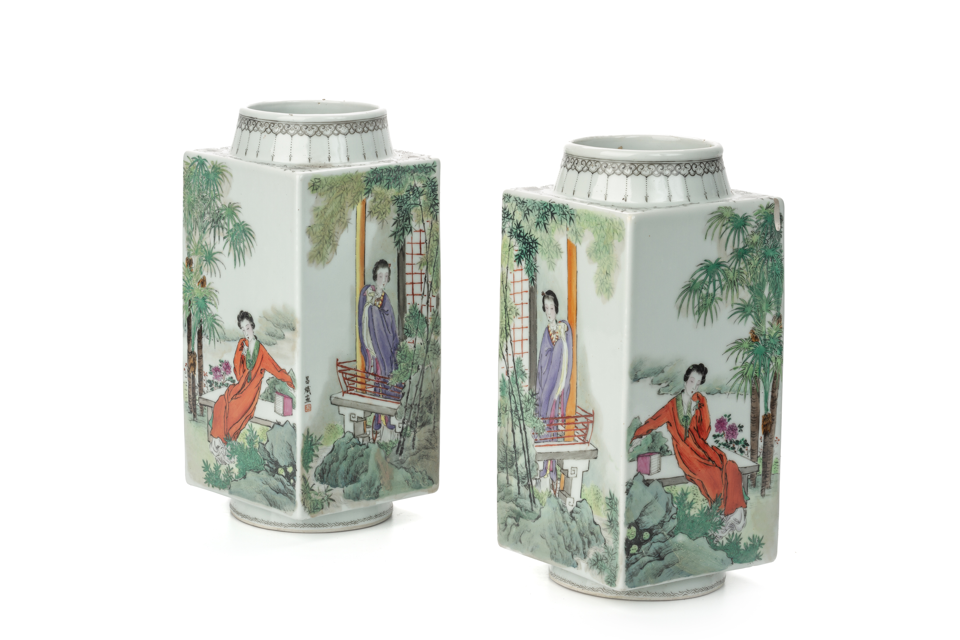 AN OPPOSING PAIR OF FAMILLE ROSE SQUARE SECTION VASES