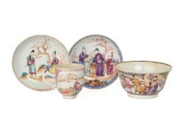 A GROUP OF FOUR CHINESE EXPORT PORCELAIN ITEMS