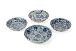 A GROUP OF FOUR CHINESE BLUE AND WHITE PORCELAIN DISHES