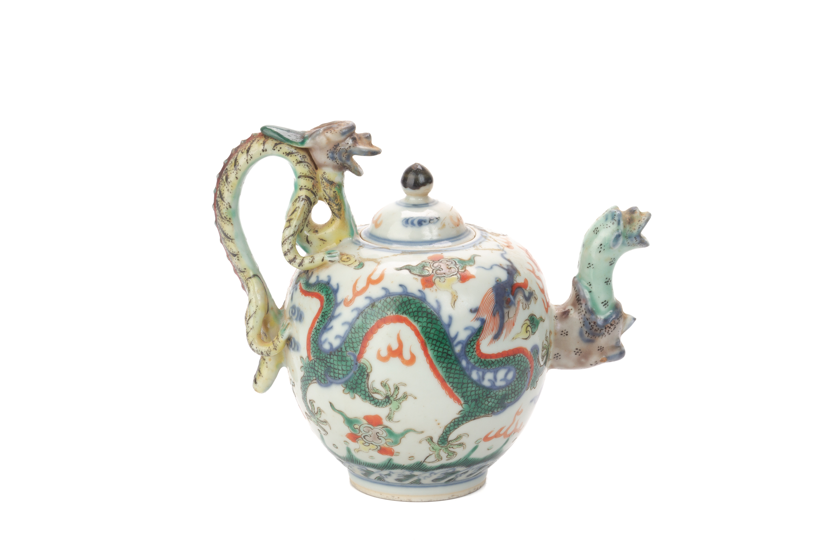 A WUCAI PORCELAIN DRAGON TEAPOT - Image 2 of 5