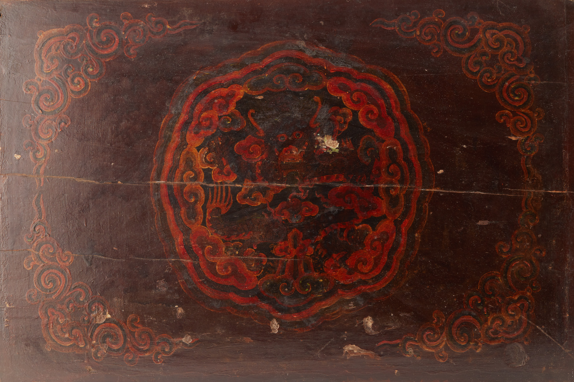 A PAIR OF DRAGON DECORATED WOOD PANELS - Image 2 of 3