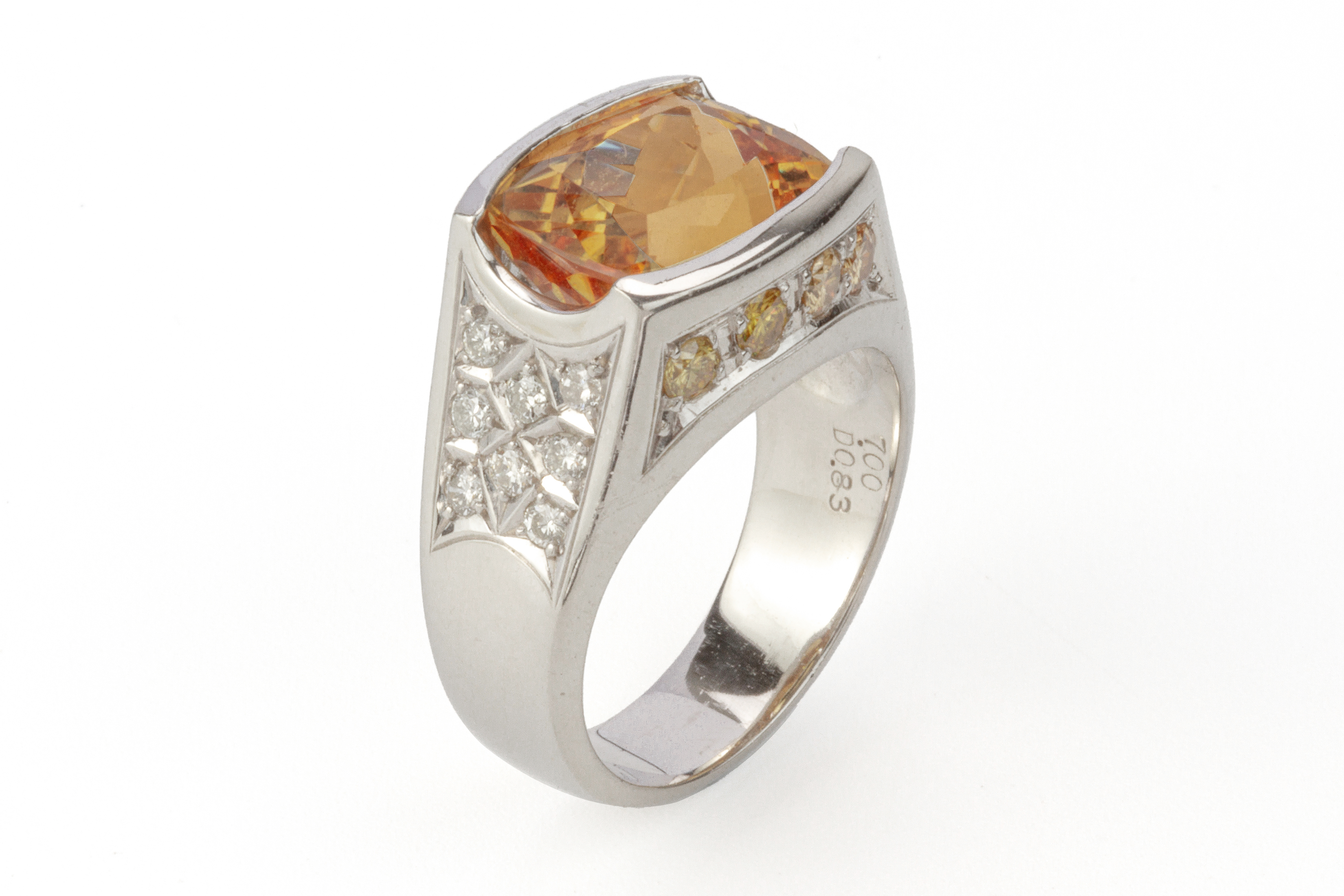 A IMPERIAL TOPAZ AND DIAMOND RING - Image 3 of 3